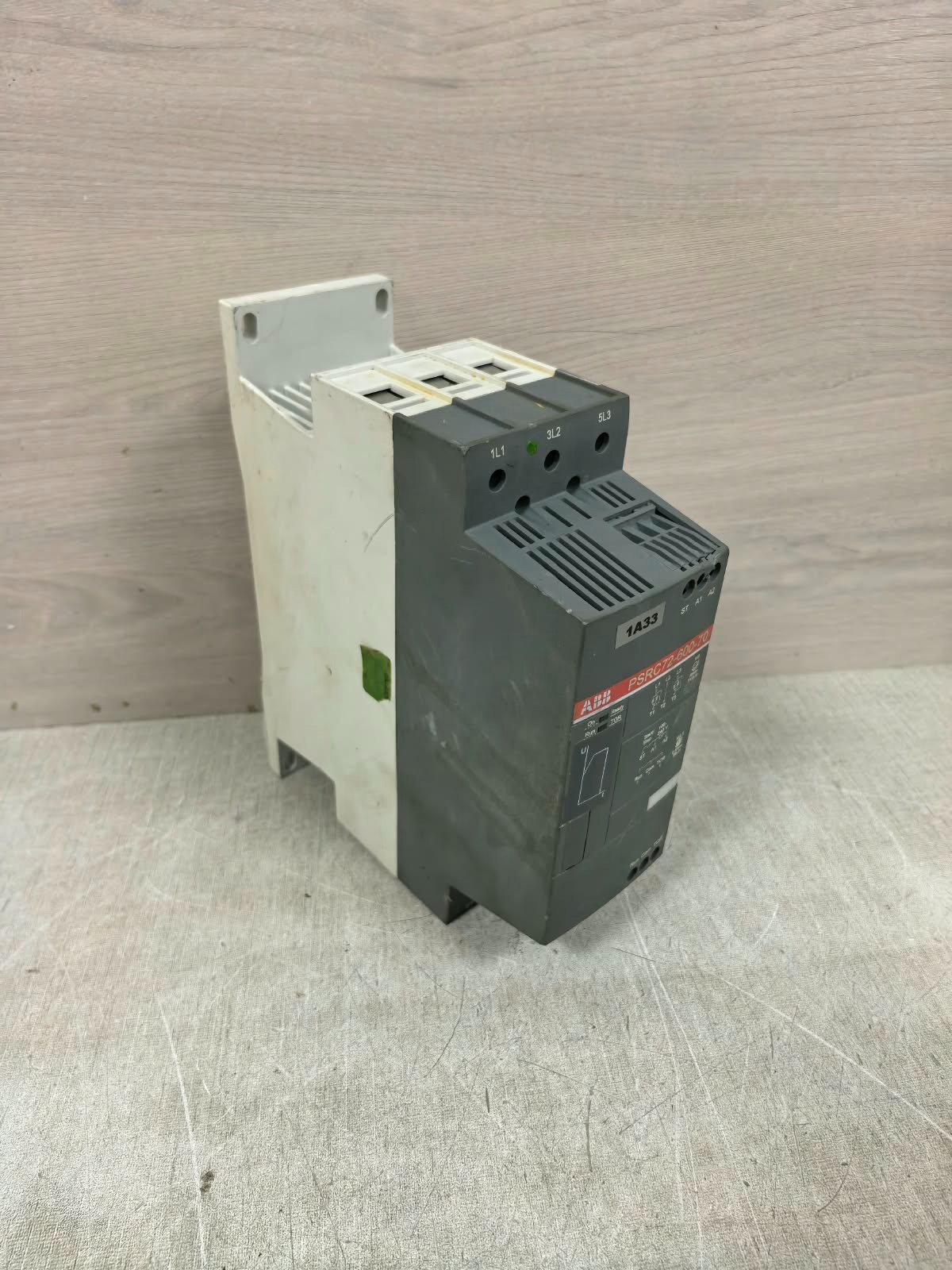 ABB PSRC72-600-70 ABB PSRC72-600-70 1SFA896213R7000 SOFT STARTER 4