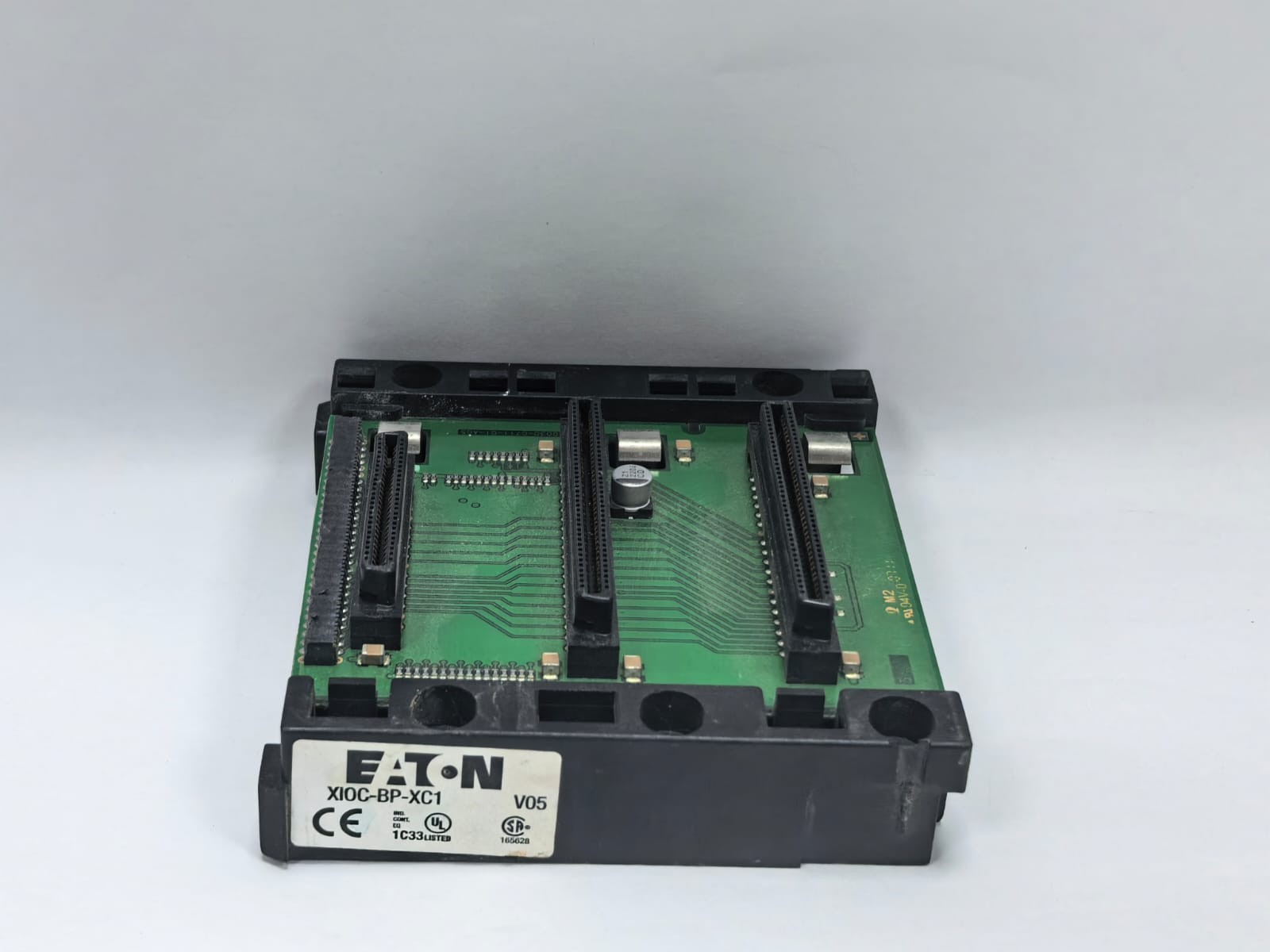 Eaton XIOC-BP-XC1 EATON XIOC-BP-XC1 BASIC MODULAR PLC BACKPLANE 3