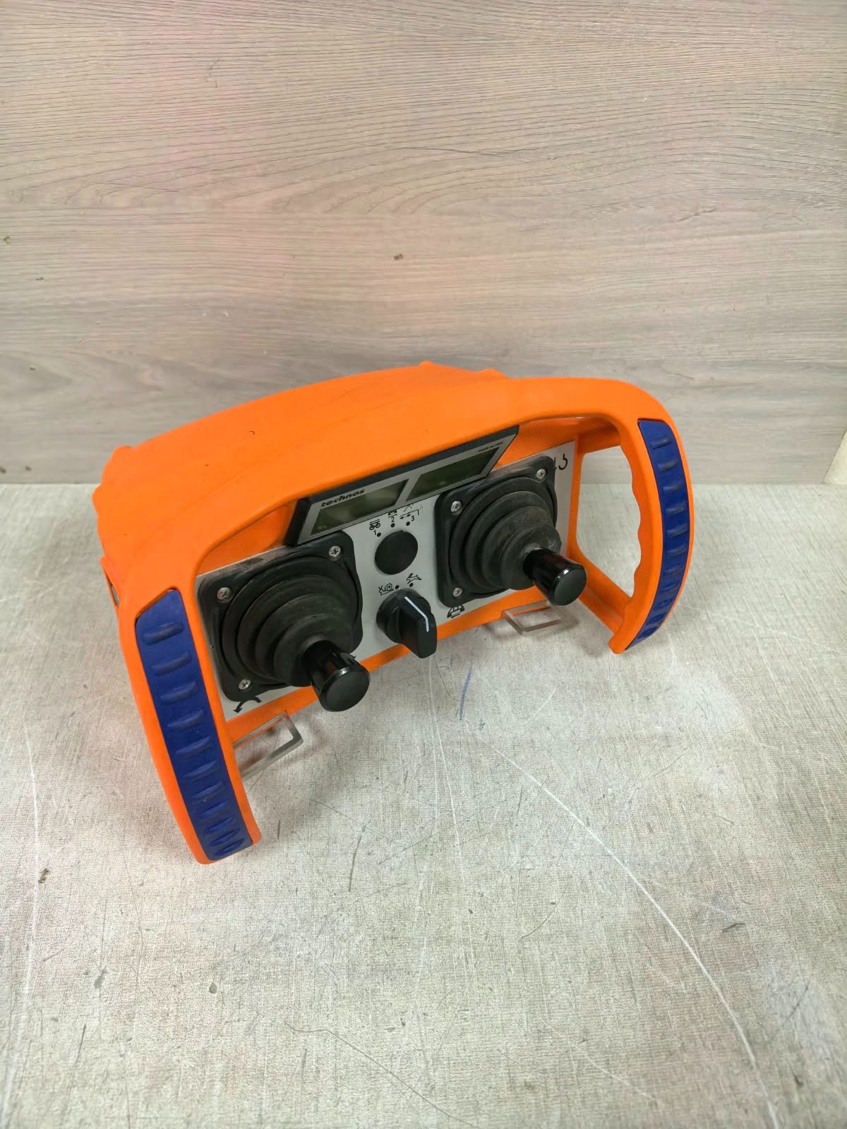 HBC RADIOMATIC DUMMY TECHNOS HBC RADIOMATIC DUMMY TECHNOS REMOTE CONTROL 6VDC 9