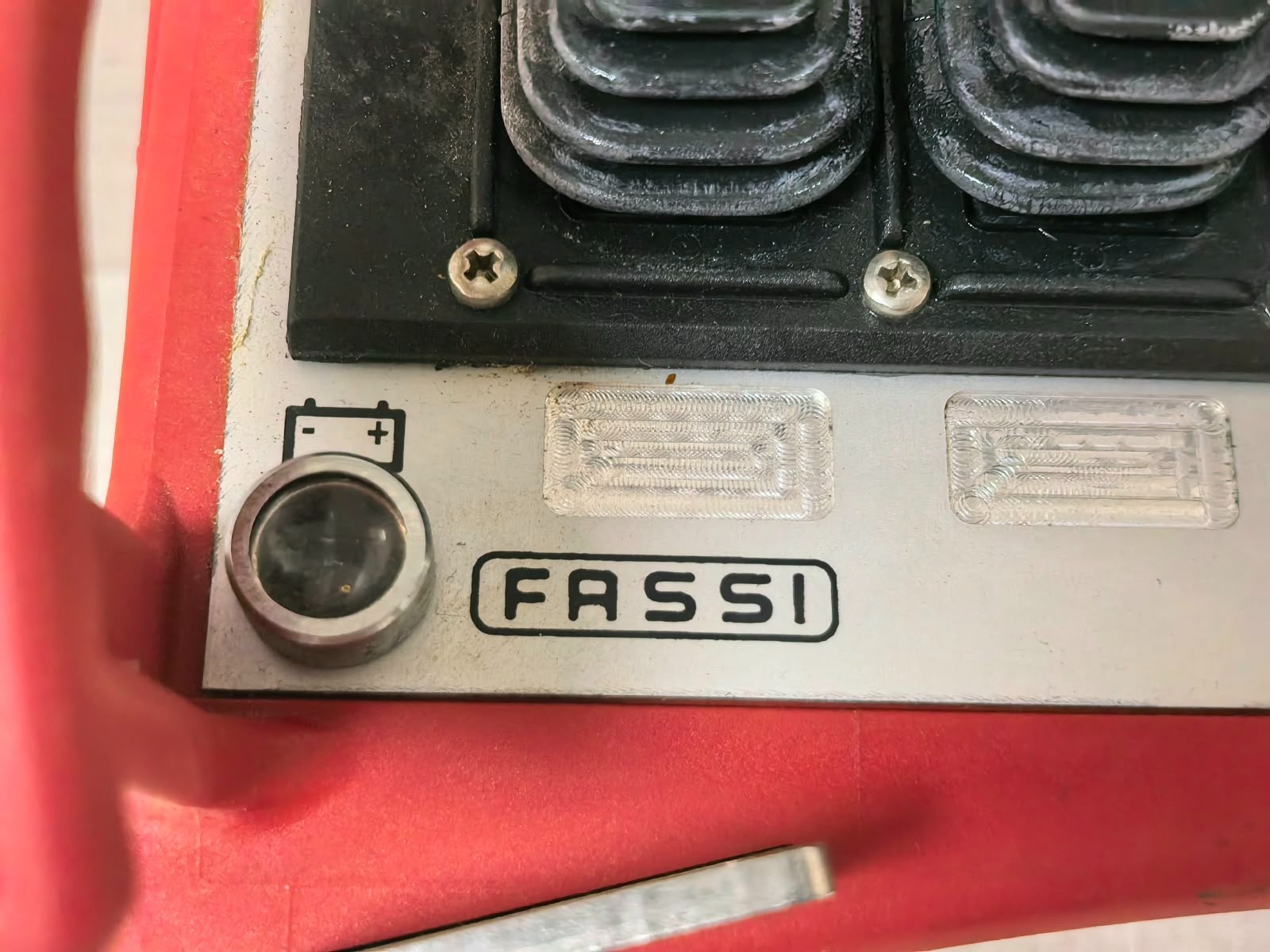 HBC RADIOMATIC FASSI DUMMY TECHNOS HBC RADIOMATIC FASSI DUMMY TECHNOS REMOTE CONTROL 6VDC 3