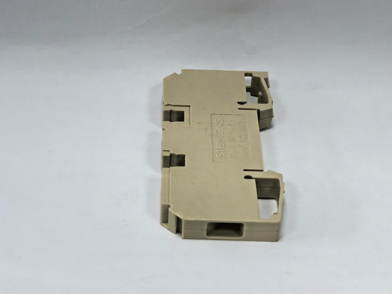 Siemens 8WA1 011-1MH15 SIEMENS 8WA1 011-1MH15 TERMINAL BLOCK 6MM VDE 500V PCS 7