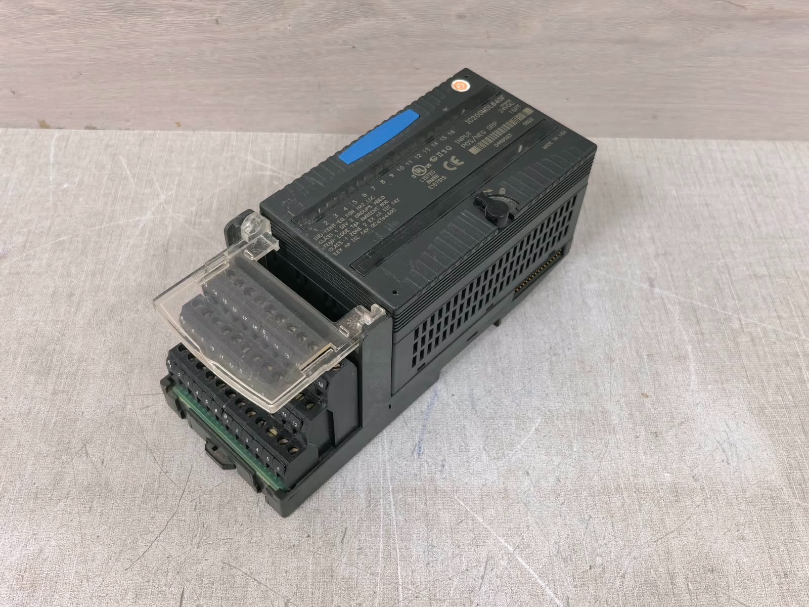 GE FANUC IC200MDL640F WITH IC200CHS022C GE FANUC IC200MDL640F WITH IC200CHS022C POSITIVE LOGIC OUTPUT MODULE 4