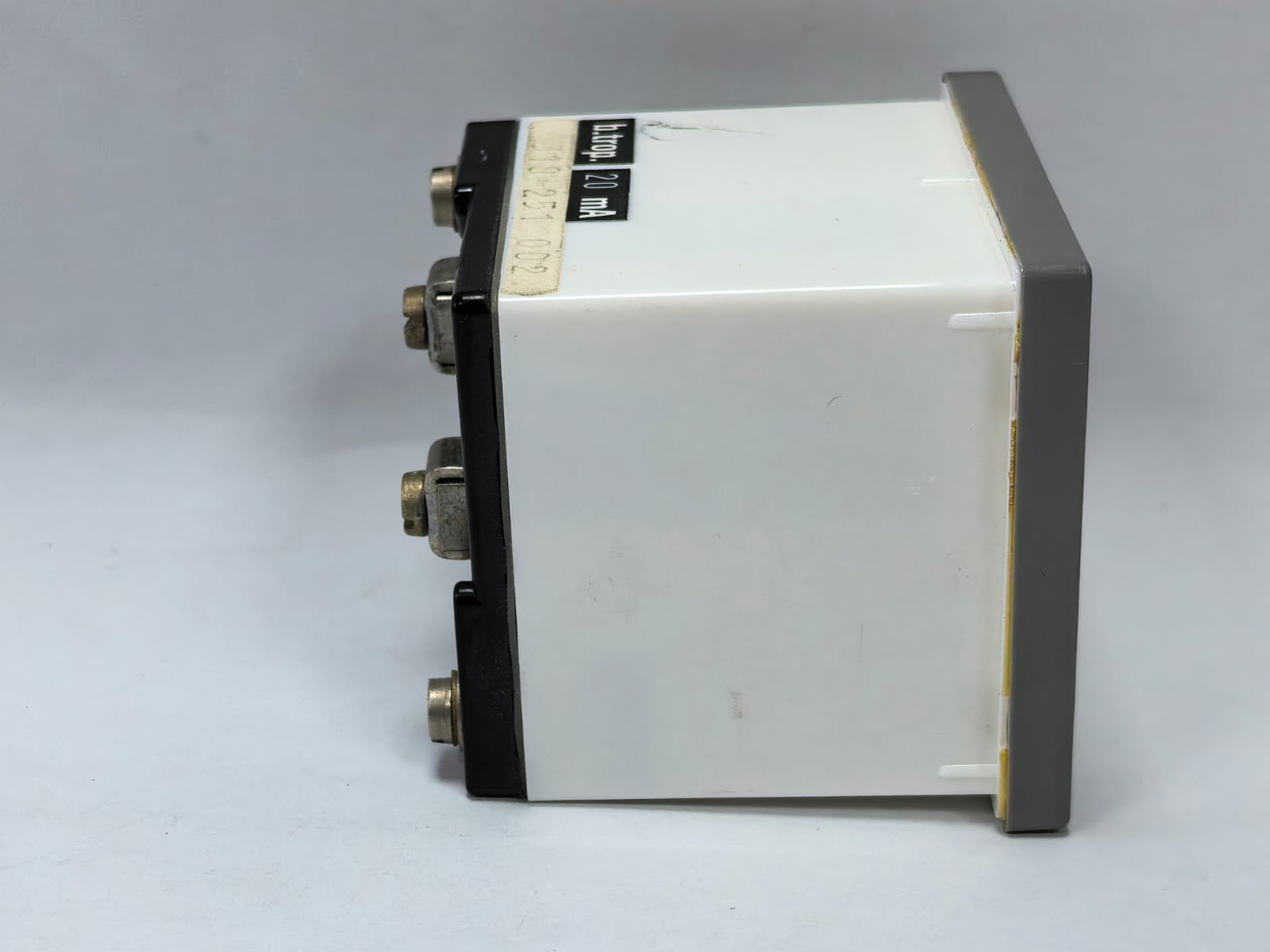 B.TROP 318 251 002 B.TROP 318 251 002 ANALOG AMPEREMETER 20 MA 4
