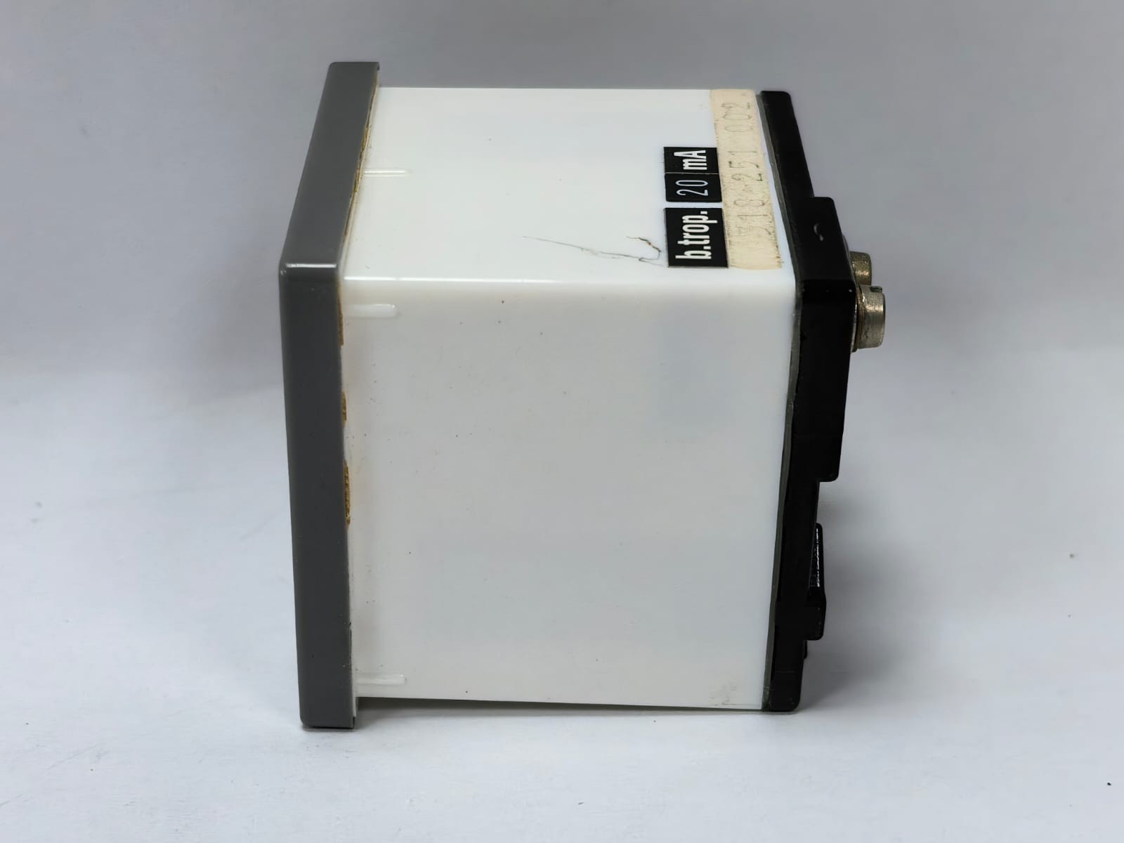 B.TROP 318 251 002 B.TROP 318 251 002 ANALOG AMPEREMETER 20 MA 5
