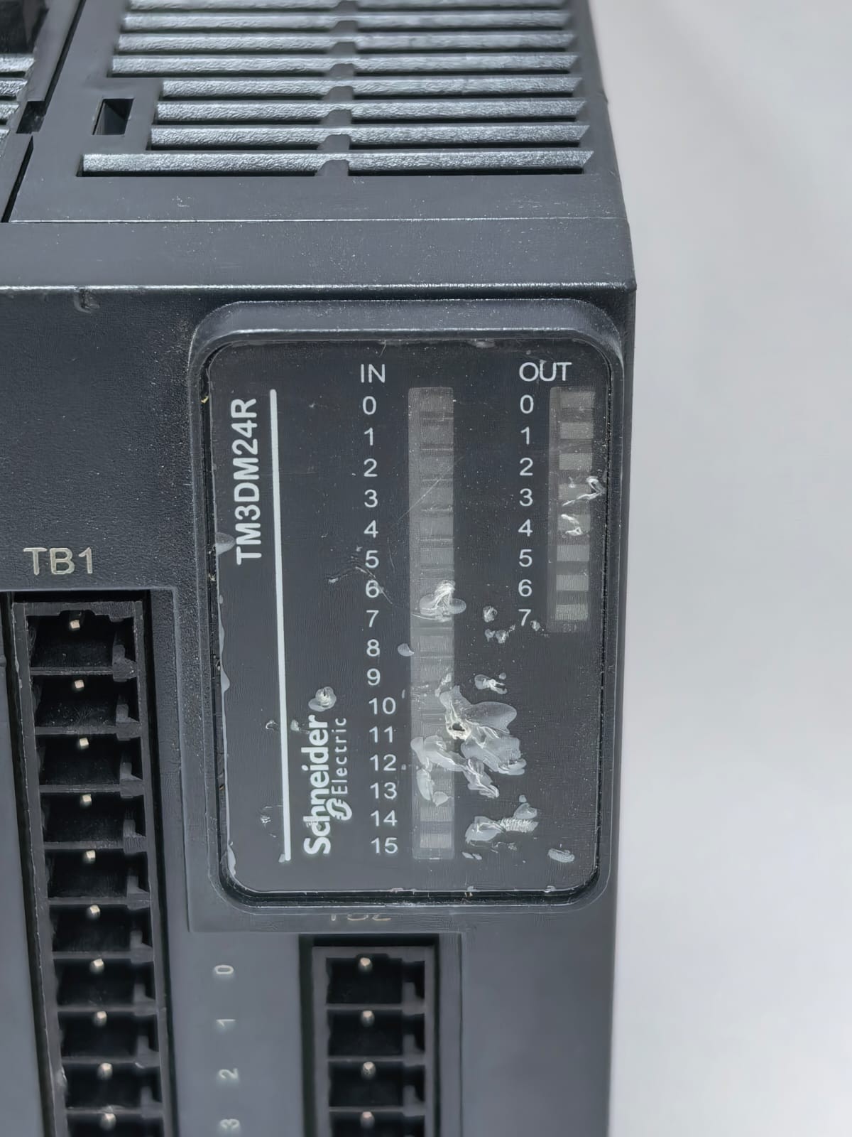 Schneider Electric TM3DM24R SCHNEIDER ELECTRIC TM3DM24R INPUT/OUTPUT MODULE PV.02 RL.09 2