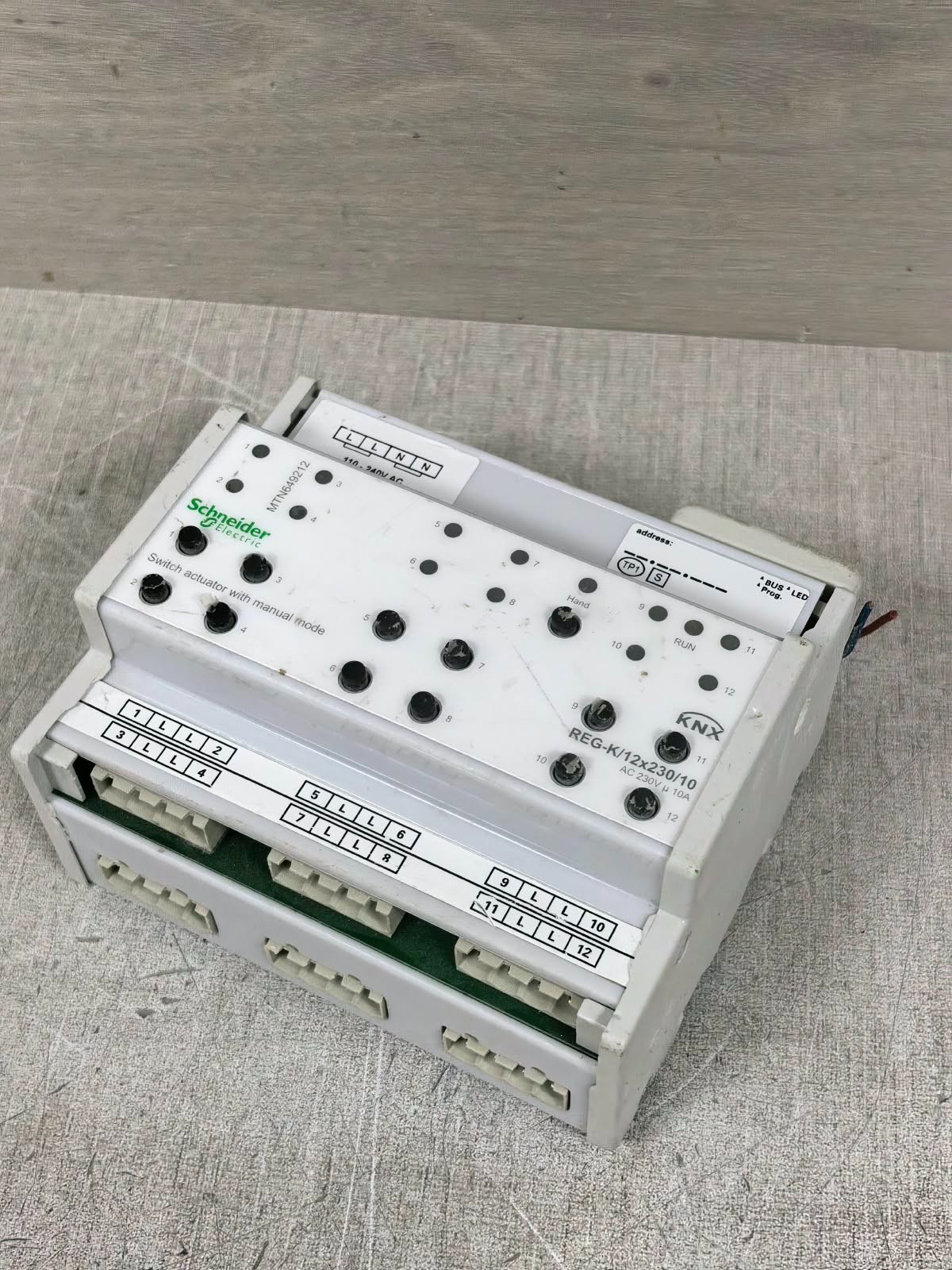 Schneider Electric MTN649212 SCHNEIDER ELECTRIC MTN649212 REG-K/12X230/10 SWITCH ACTUATOR WITH MANUAL MODE 5