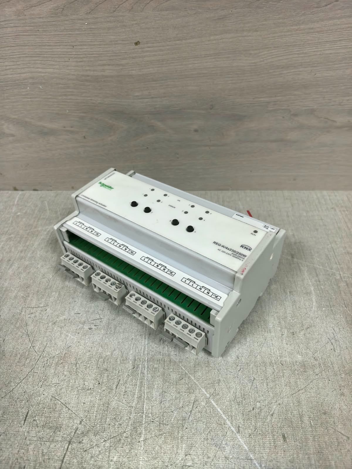 Schneider Electric MTN649325 SCHNEIDER ELECTRIC MTN649325 REG-K/ 4X230/250W KNX UNIVERSAL DIMMING ACTUATOR 5