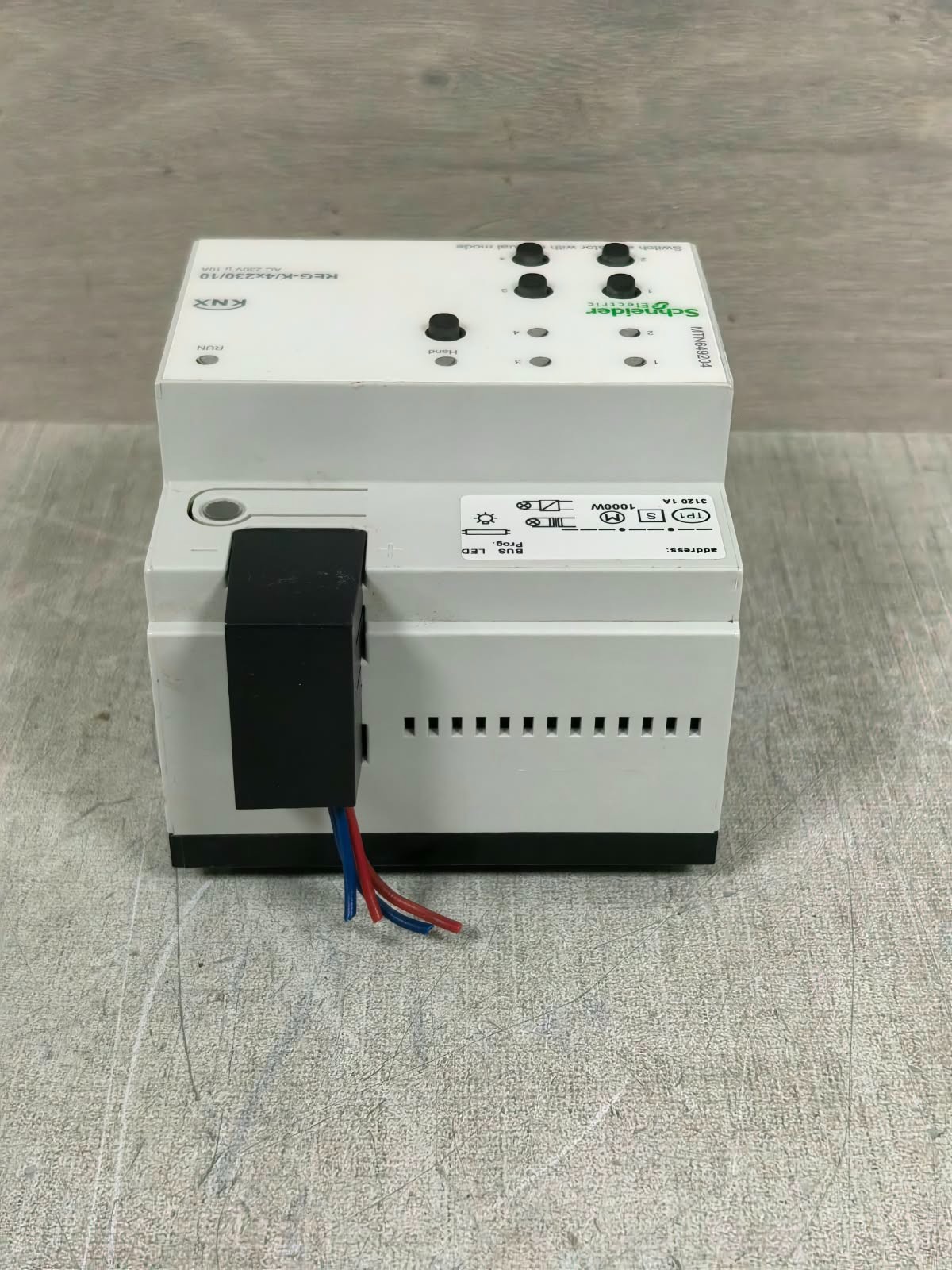 Schneider Electric MTN649204 SCHNEIDER ELECTRIC MTN649204 REG-K/ 4X230/10 SWITCH ACTUATOR WITH MANUAL MODE 10