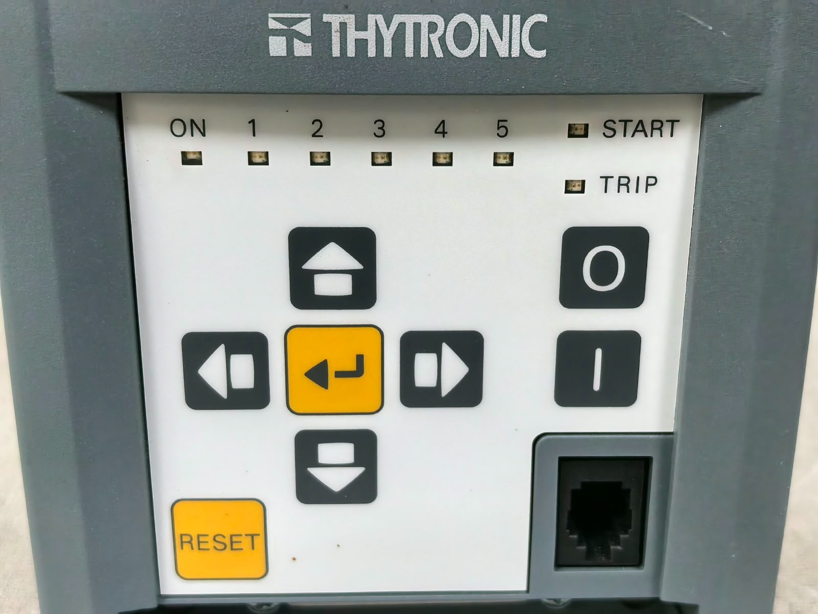 THYTRONIC NA20#0A2MM000 THYTRONIC NA20#0A2MM000 OVER-CURRENT PROTECTION RELAY 110-230VAC/DC 6