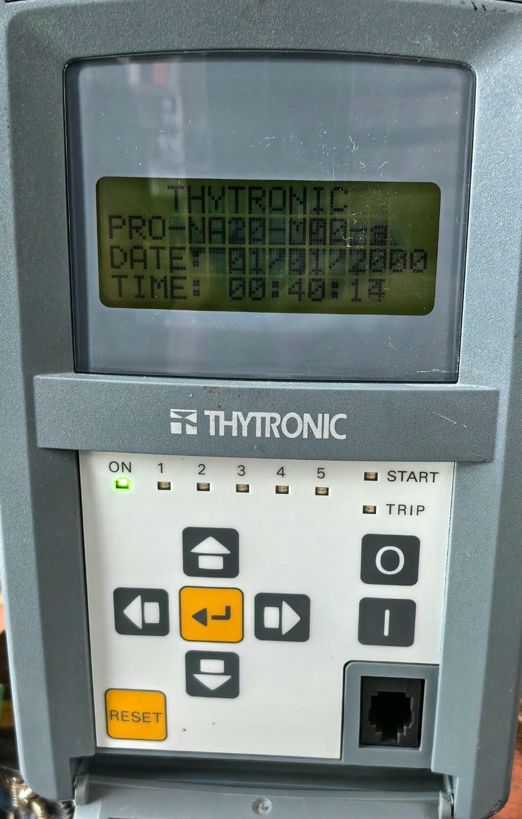 THYTRONIC NA20#0A2MM000 THYTRONIC NA20#0A2MM000 OVER-CURRENT PROTECTION RELAY 110-230VAC/DC 1