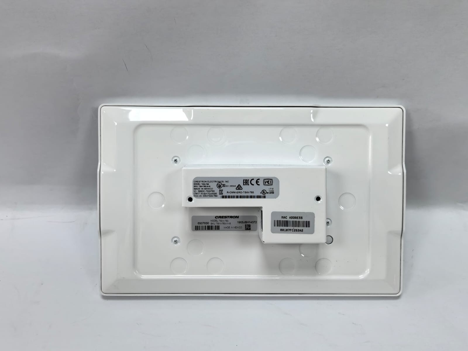 Crestron TSW-760/ TSW-760-W-S CRESTRON TSW-760/ TSW-760-W-S 7 INCH WALL MOUNT TOUCH SCREEN, WHITE SMOOTH 6