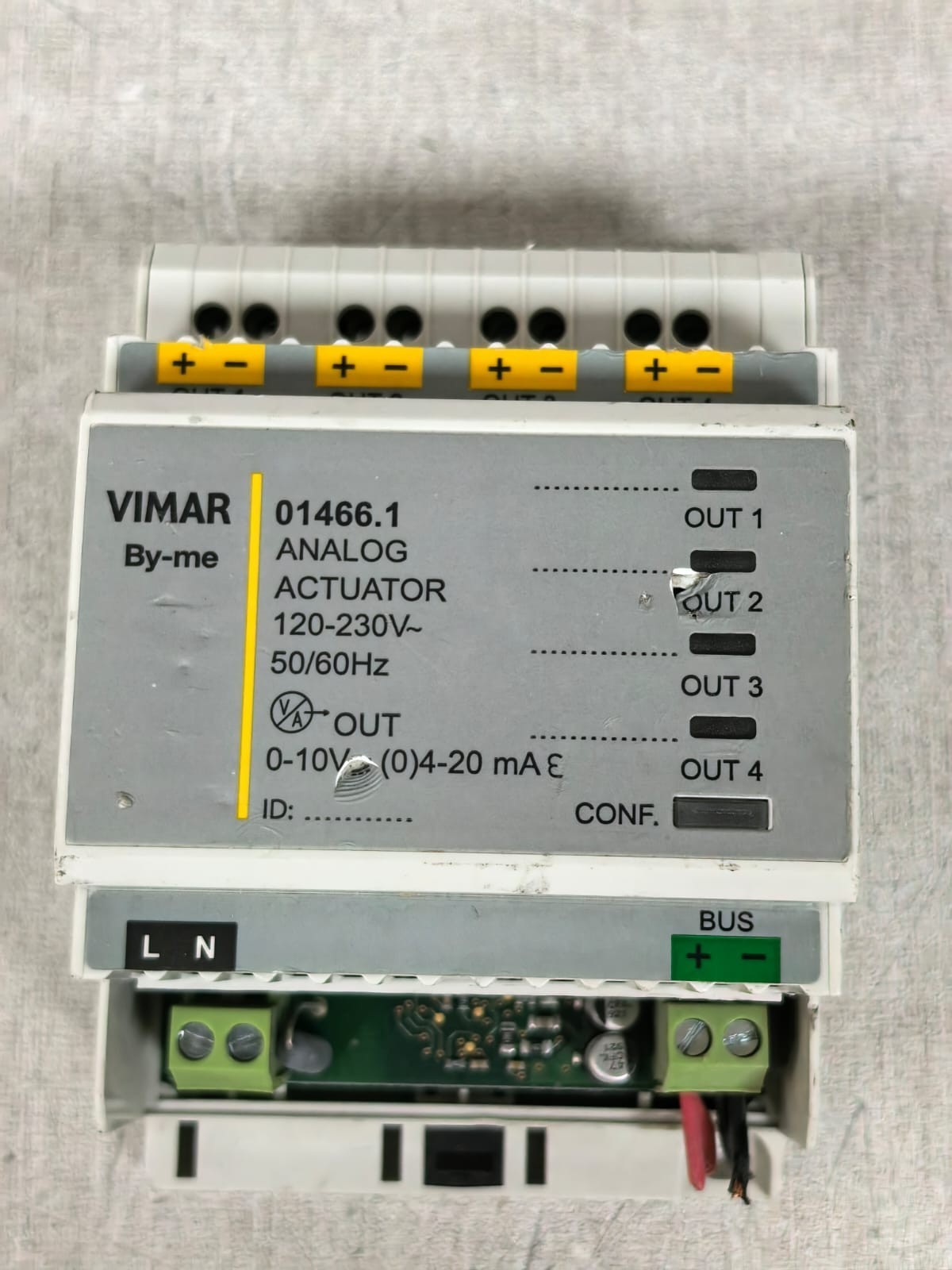VIMAR 01466.1 VIMAR 01466.1 ANALOG ACTUATOR 120-230V 8