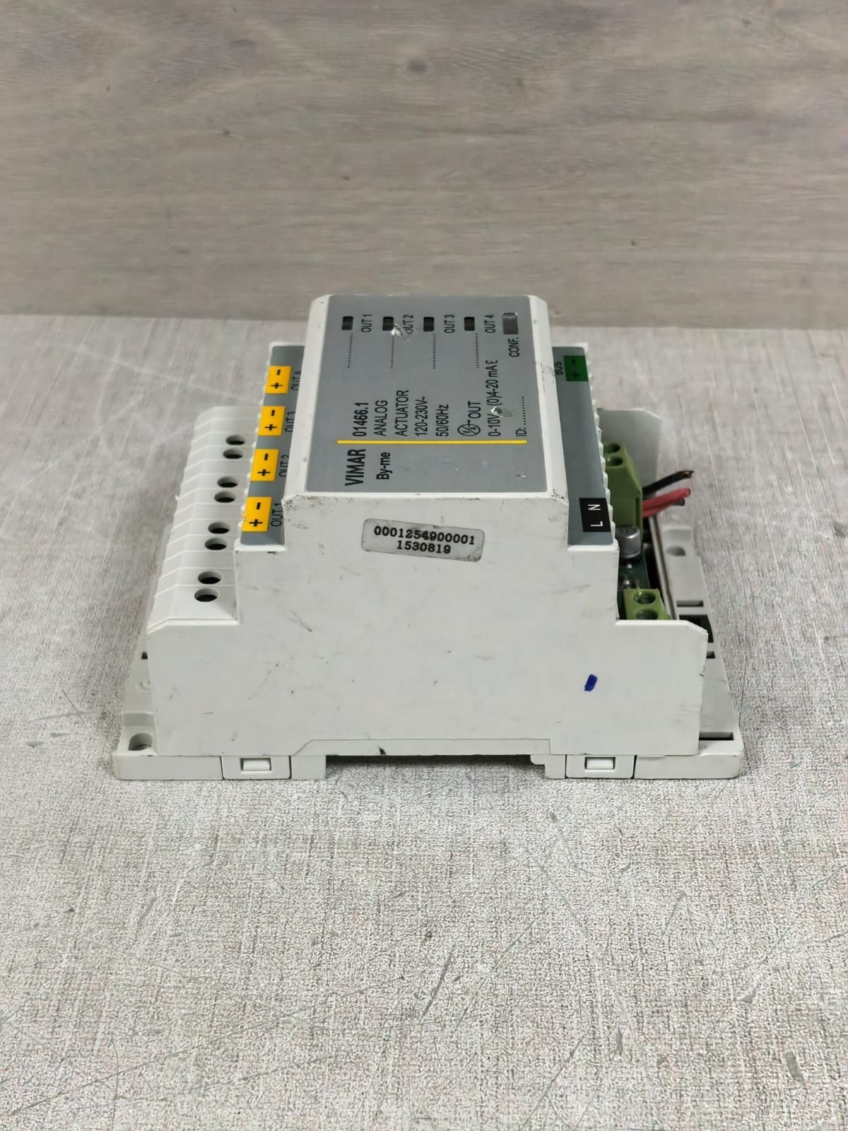 VIMAR 01466.1 VIMAR 01466.1 ANALOG ACTUATOR 120-230V 10