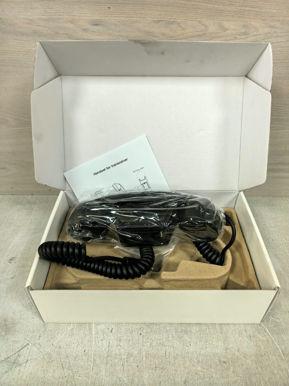 SAILOR COMBHAM TT-7226A / 406201A-00500 / 7724 SAILOR COMBHAM TT-7226A TRANSCEIVER /406201A-00500 HANDSET / 7724 CONTROL UNIT 4
