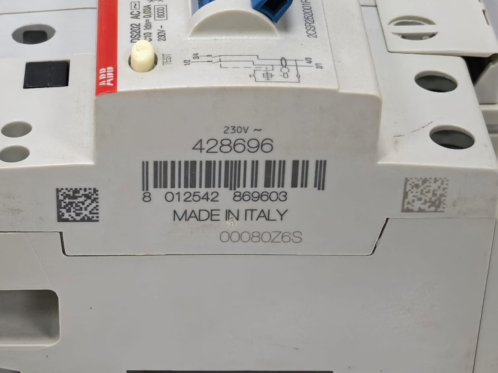 ABB 2CSR252001R1104 ABB 2CSR252001R1104 RESIDUAL CURRENT CIRCUIT BREAKER DS202 AC-C10/0.03 6