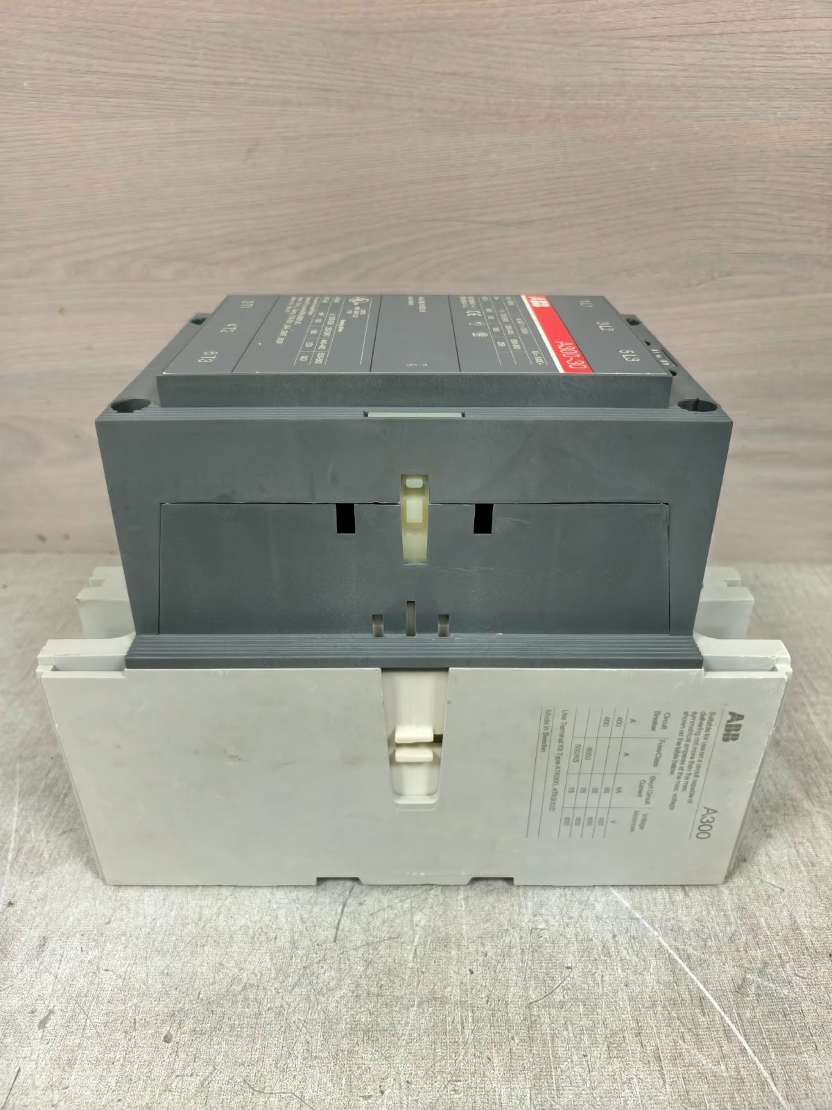 ABB A300-30 ABB A300-30 CONTACTOR 500A 9