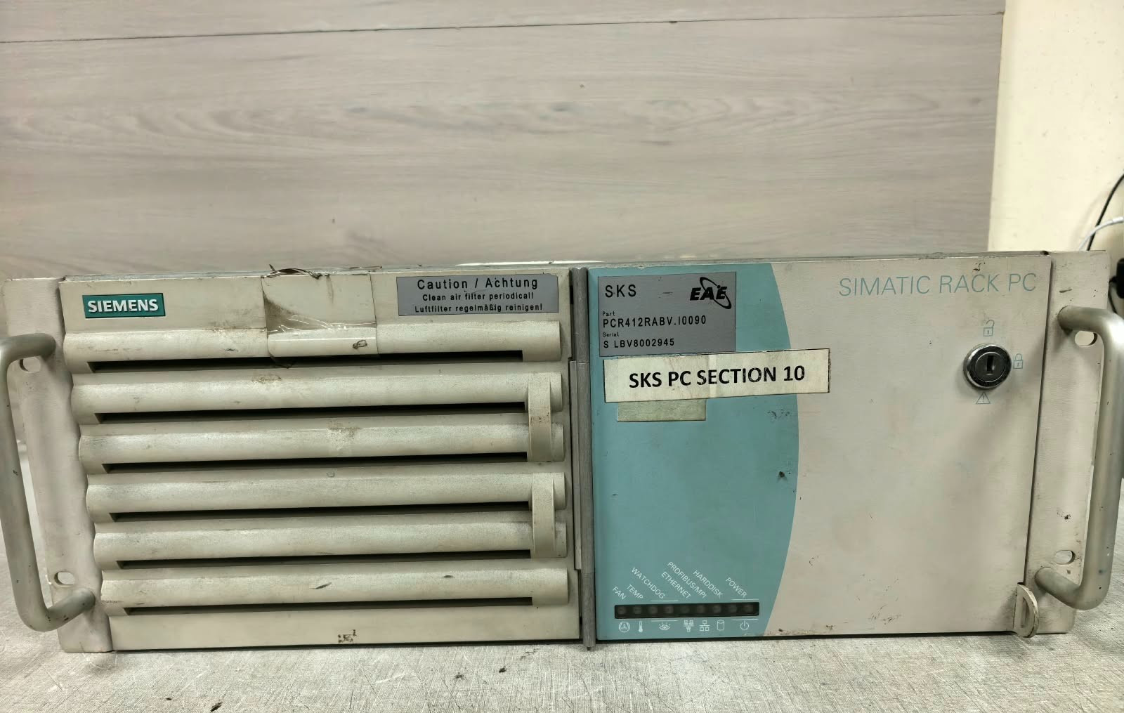 SIEMENS EAE PCR412RABV.I0090 SIEMENS EAE PCR412RABV.I0090 SIMATIC RACK-PC 840 V2 5