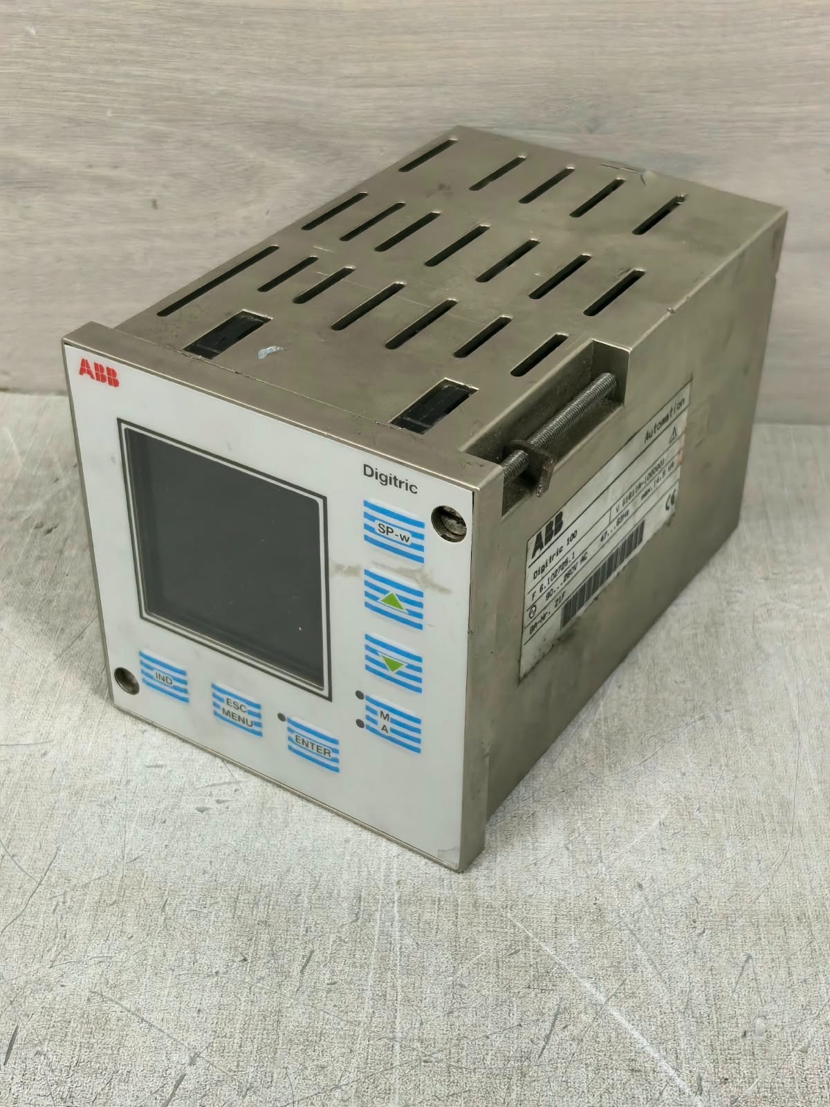 ABB DIGITRIC 100 ABB DIGITRIC 100 CONTROLLER 90-240VAC 5