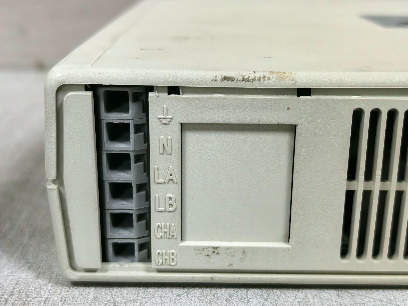 HELVAR HES92020 REV 7 S/W V2.4 HELVAR MARINE THYRISTOR DIMMER REV 7 S/W V2.4 240VAC 4