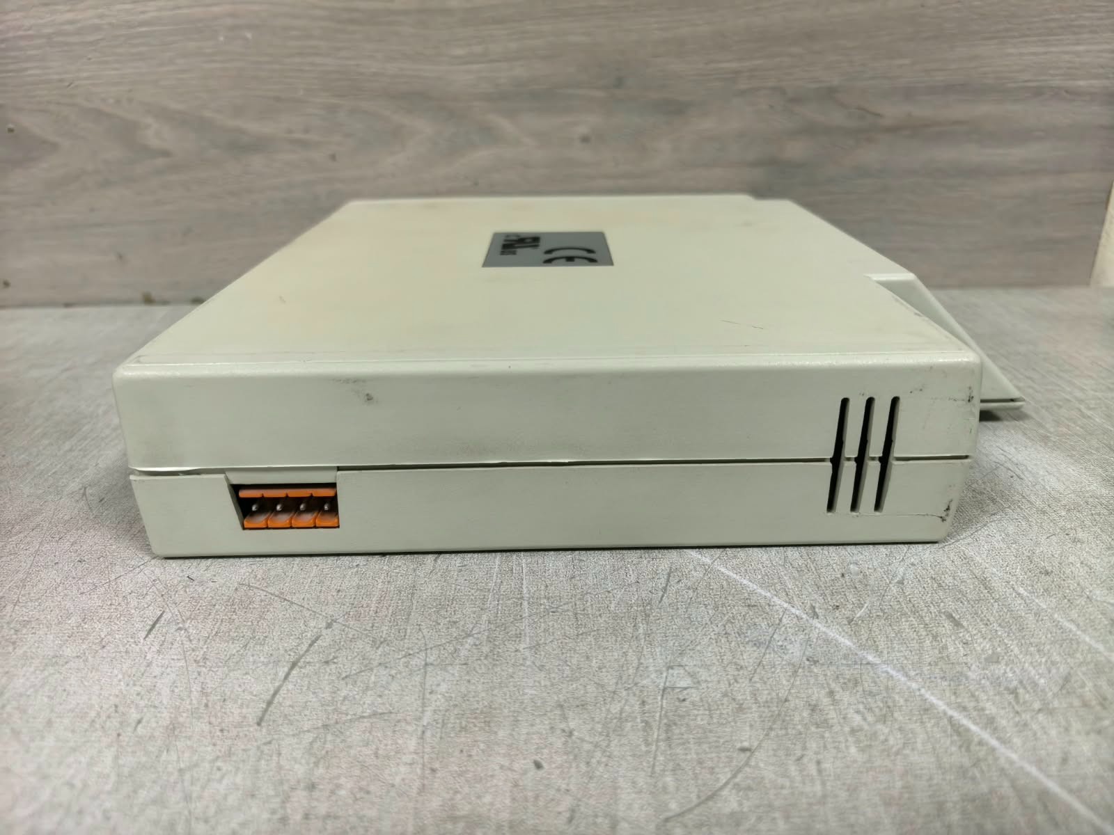 HELVAR HES92020 REV 7 S/W V2.4 HELVAR MARINE THYRISTOR DIMMER REV 7 S/W V2.4 240VAC 8