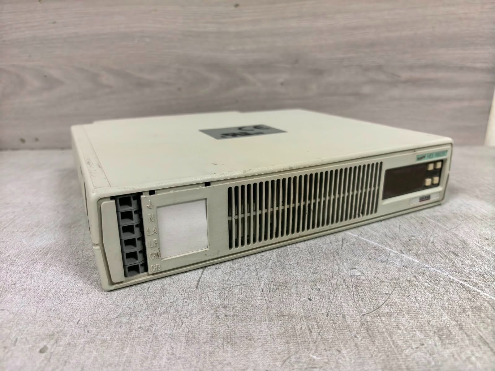 HELVAR HES98020 REV.8 HI S/W V1.7 HELVAR HES98020 REV.8 HI 2-CHANNEL O/P MODULE S/W V1.7 240VAC 5
