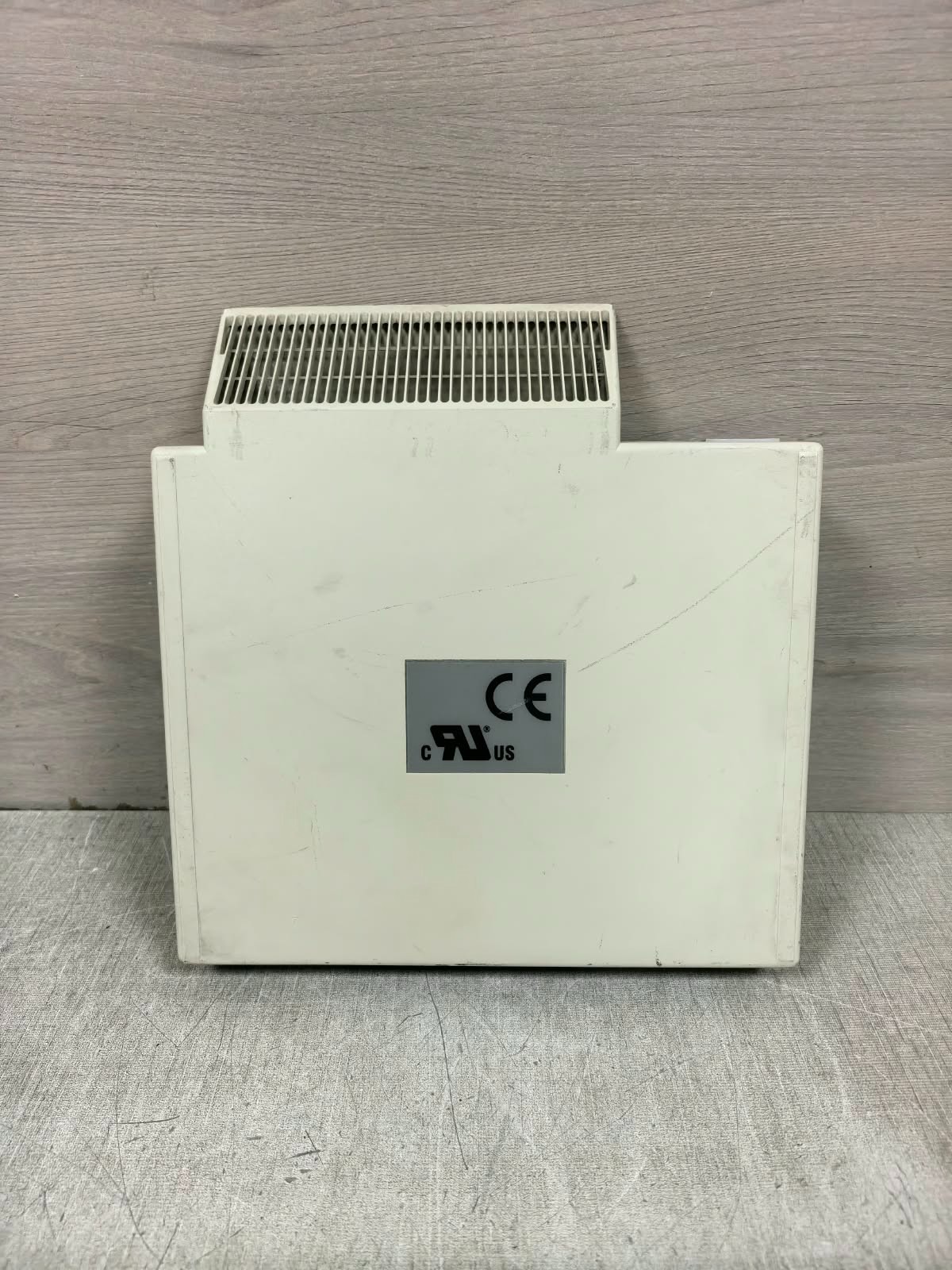 HELVAR HES98020 REV.9 HI S/W V1.7 HELVAR HES98020 REV.9 HI 2-CHANNEL O/P MODULE S/W V1.7 240VAC 8