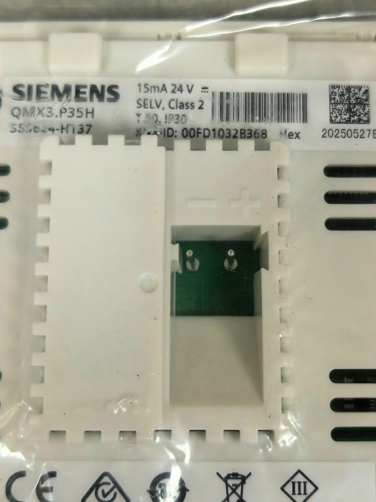 Siemens QMX3.P35H SIEMENS QMX3.P35H SENSOR AND ROOM UNIT 8
