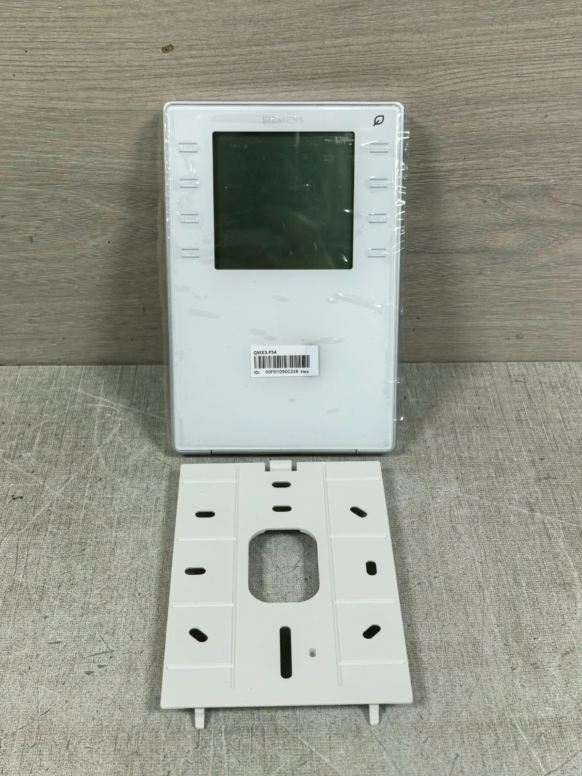Siemens QMX3.P34 SIEMENS QMX3.P34 ROOM UNIT 24V 2
