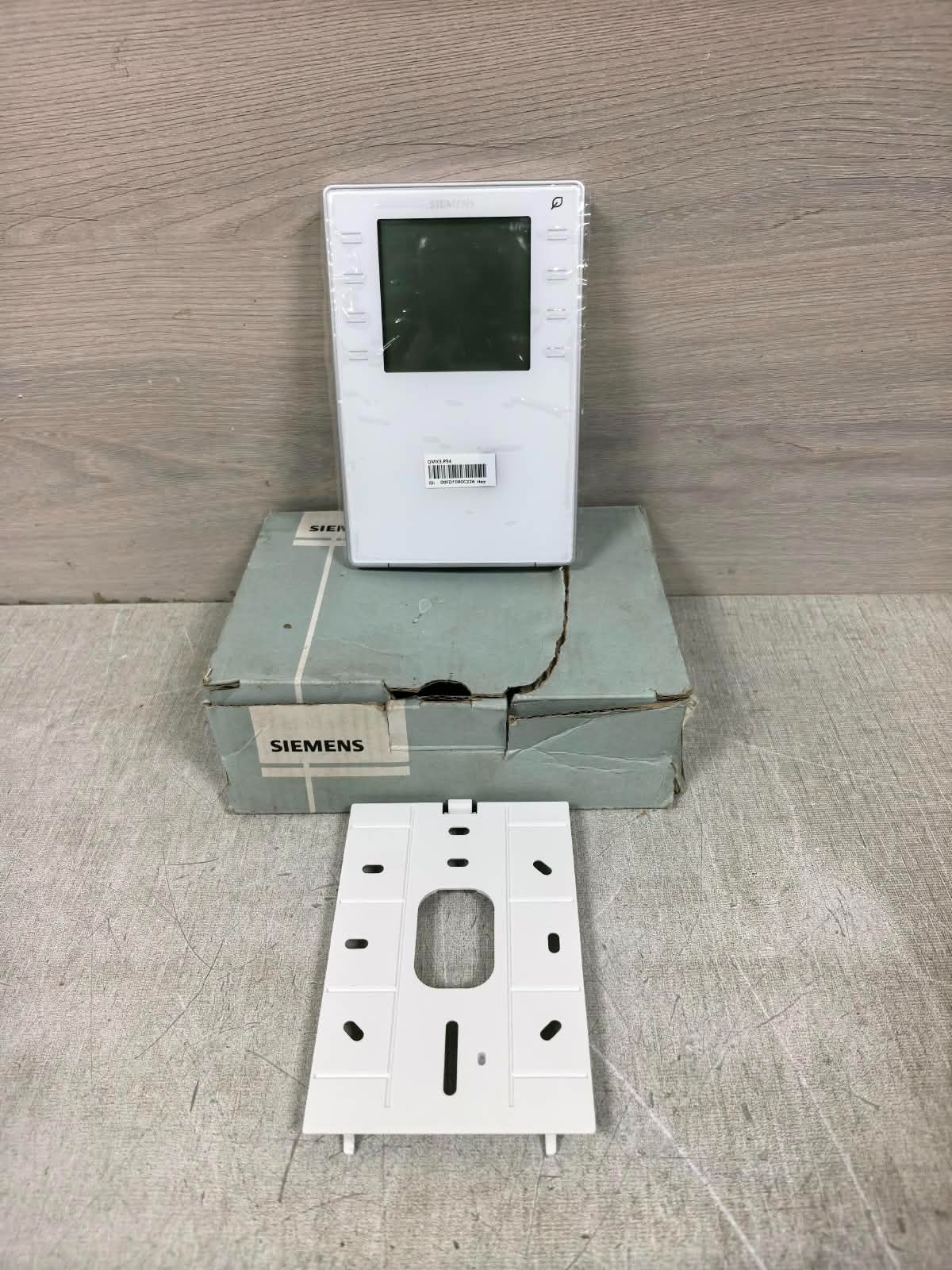 Siemens QMX3.P34 SIEMENS QMX3.P34 ROOM UNIT 24V 1