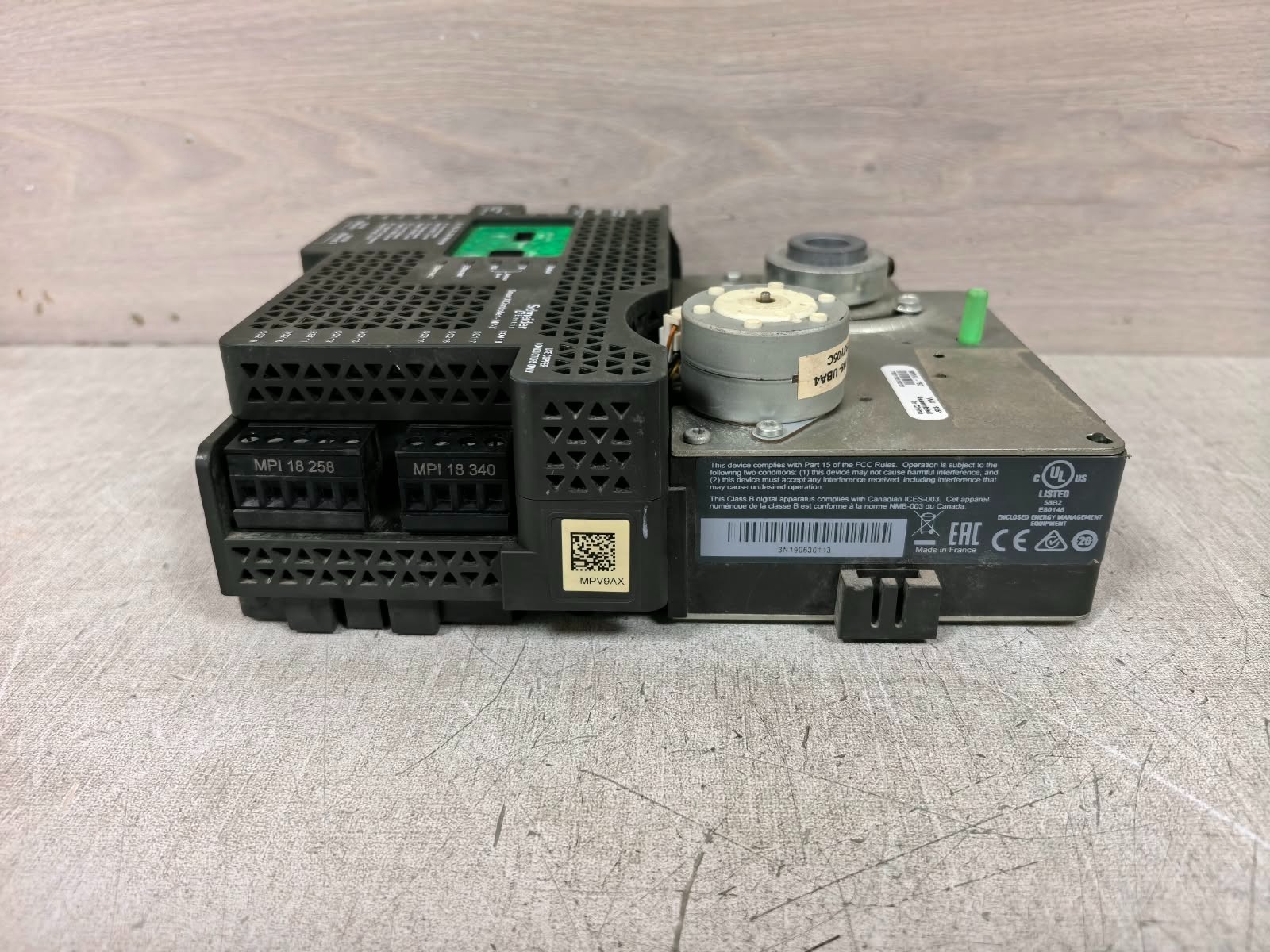 Schneider Electric MP-V / MNVA-762 SCHNEIDER ELECTRIC MP-V / MNVA-762 SMARTX CONTROLLER 8