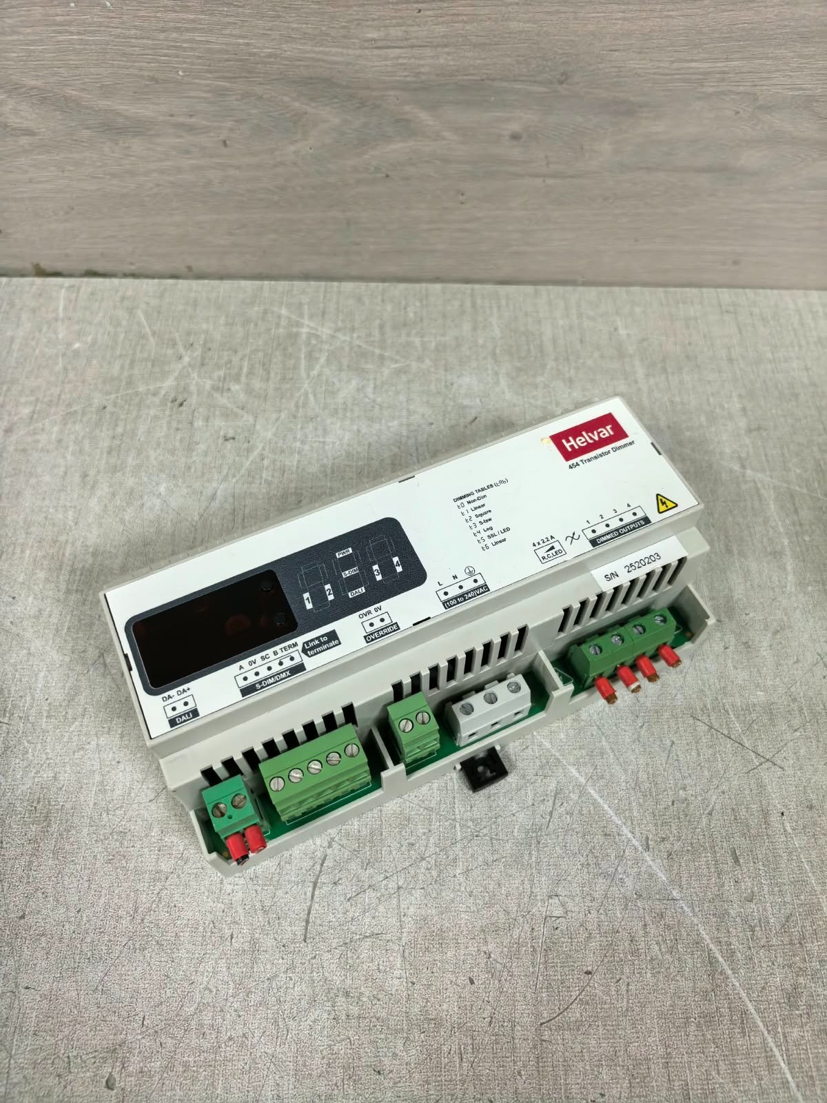 HELVAR 454 REV 8 S/W V2.40 HELVAR 454 TRANSISTOR DIMMER REV 8 S/W V2.40 100-240VAC 5