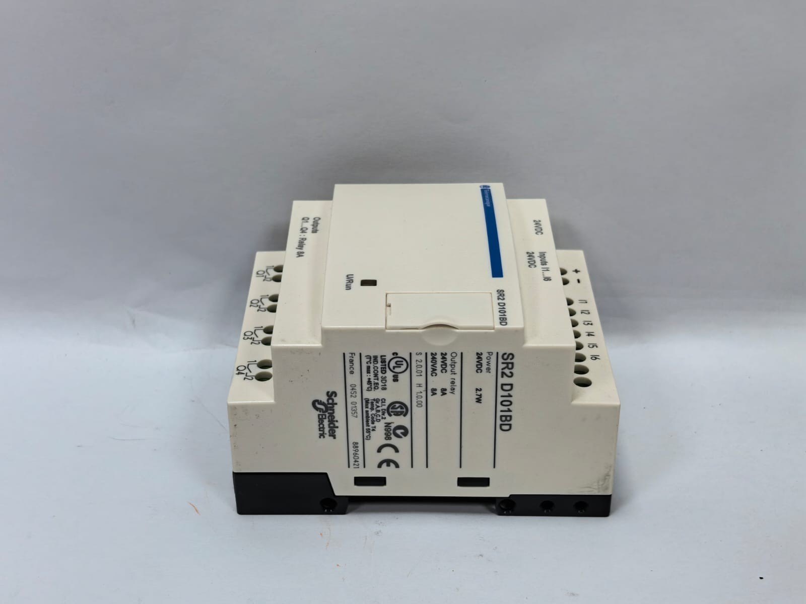 Telemecanique SR2 D101BD TELEMECANIQUE SR2 D101BD BASIC SMART RELAY SR2 5