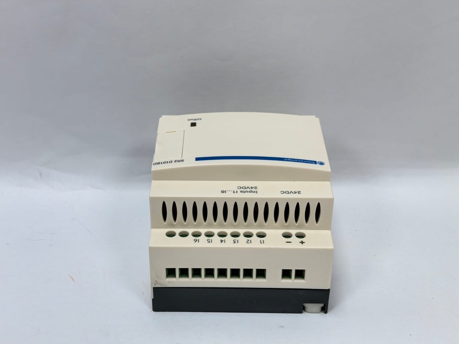 Telemecanique SR2 D101BD TELEMECANIQUE SR2 D101BD BASIC SMART RELAY SR2 7