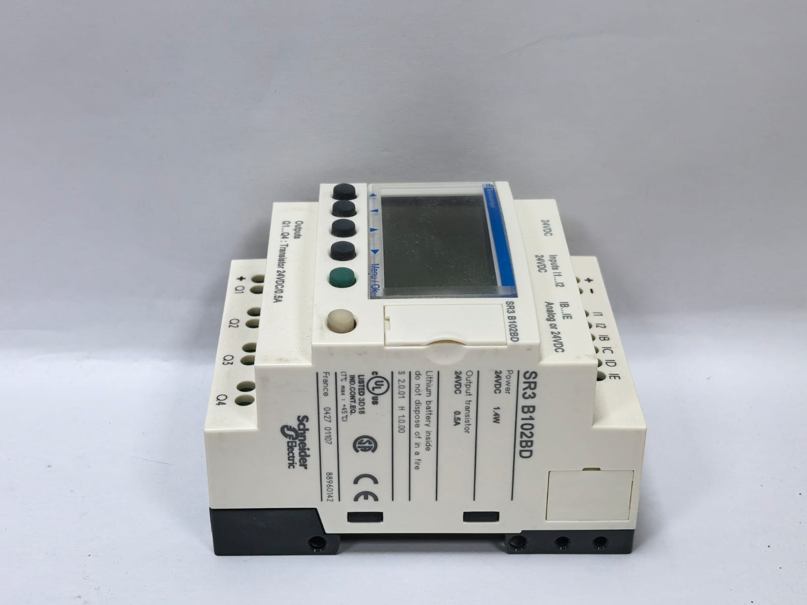 Telemecanique SR3 B102BD TELEMECANIQUE SR3 B102BD SMART RELAY WITH CLOCK 5