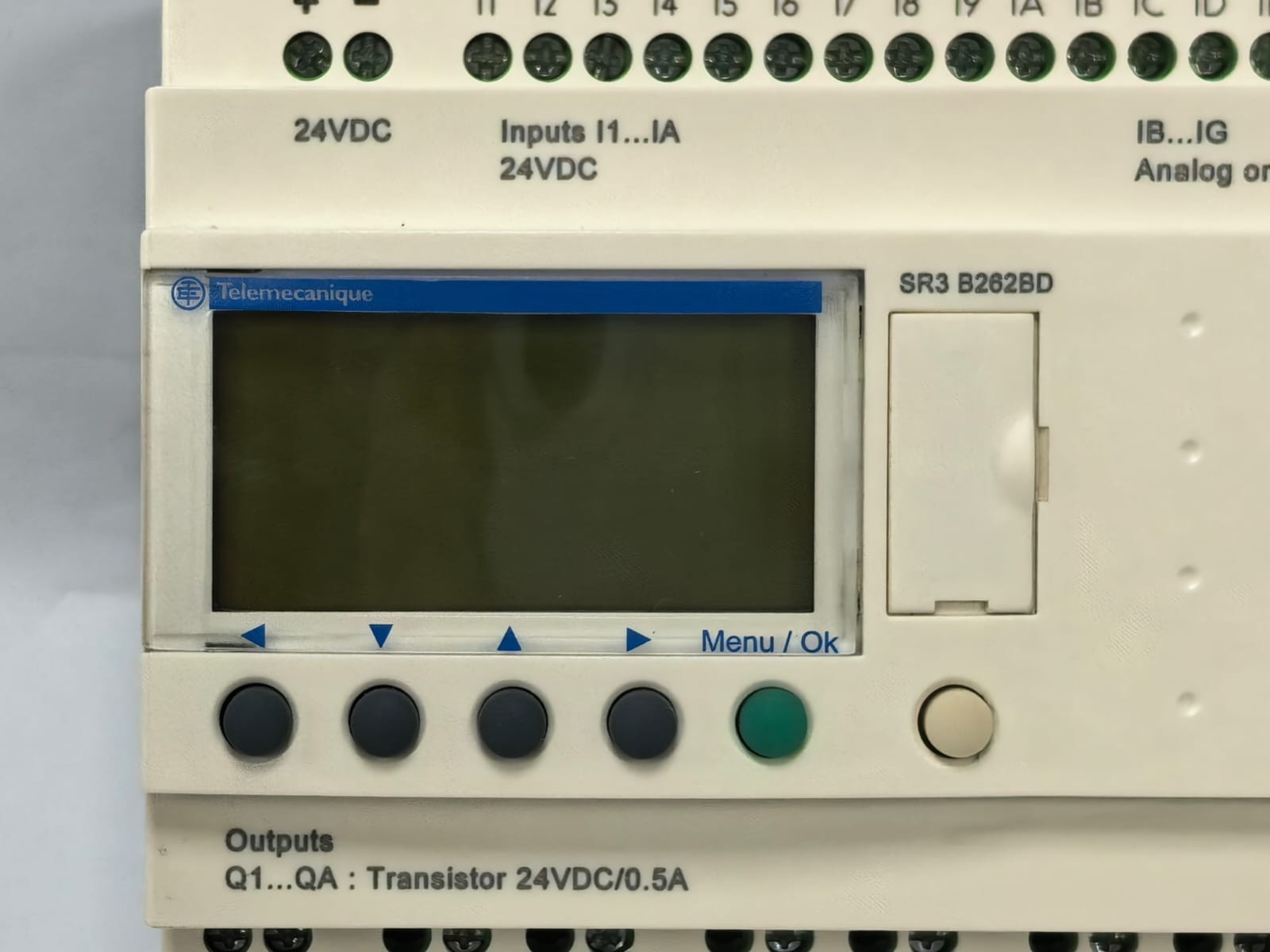 Telemecanique SR3 B262BD TELEMECANIQUE SR3 B262BD MODULAR SMART RELAY 3