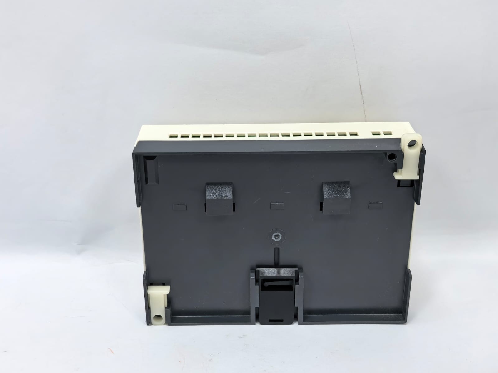 Telemecanique SR3 B262BD TELEMECANIQUE SR3 B262BD MODULAR SMART RELAY 7