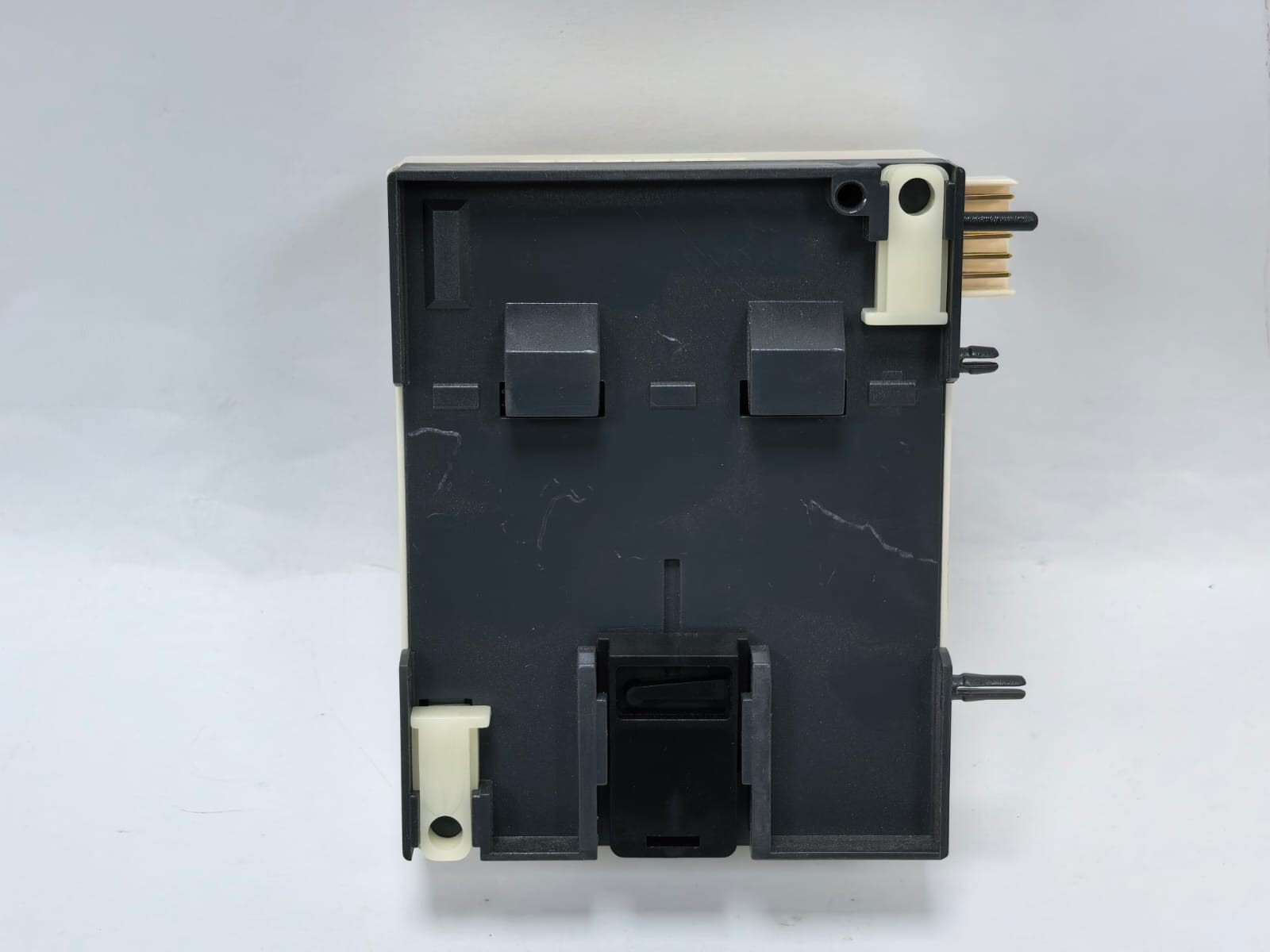 Telemecanique SR3 XT101BD TELEMECANIQUE SR3 XT101BD EXPANSION MODULE 9