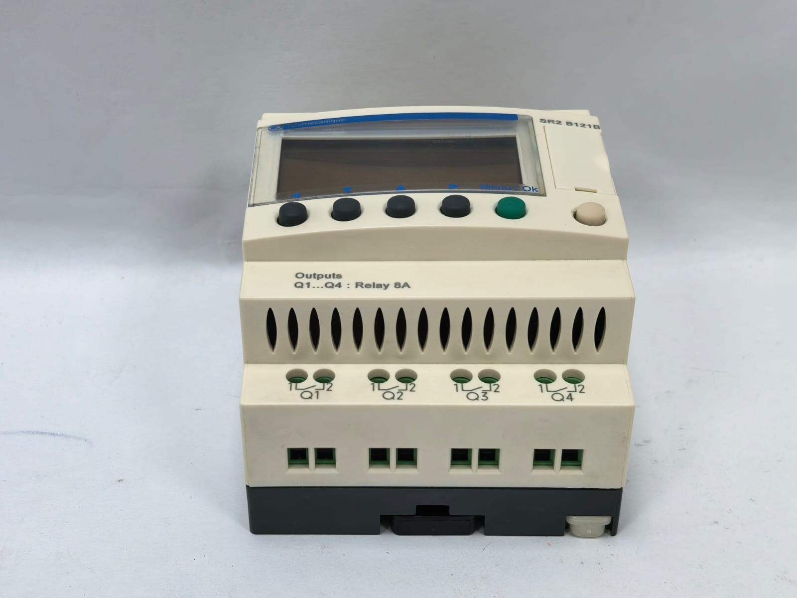 Telemecanique SR2 B121B TELEMECANIQUE SR2 B121B COMPACT SMART RELAY 7