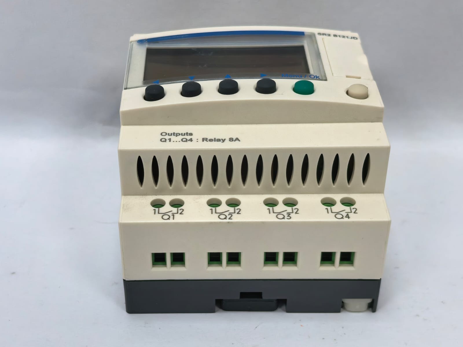 Telemecanique SR2 B121JD TELEMECANIQUE SR2 B121JD COMPACT SMART RELAY 8
