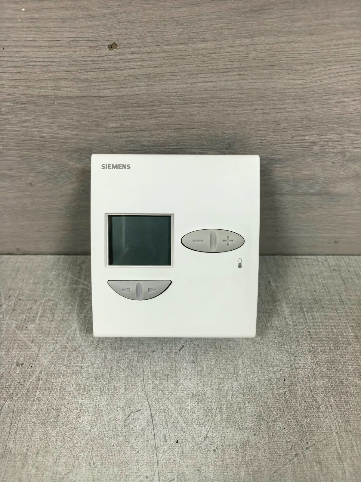 Siemens QAX34.1 SIEMENS QAX34.1 ROOM UNIT SENSOR 24V 3
