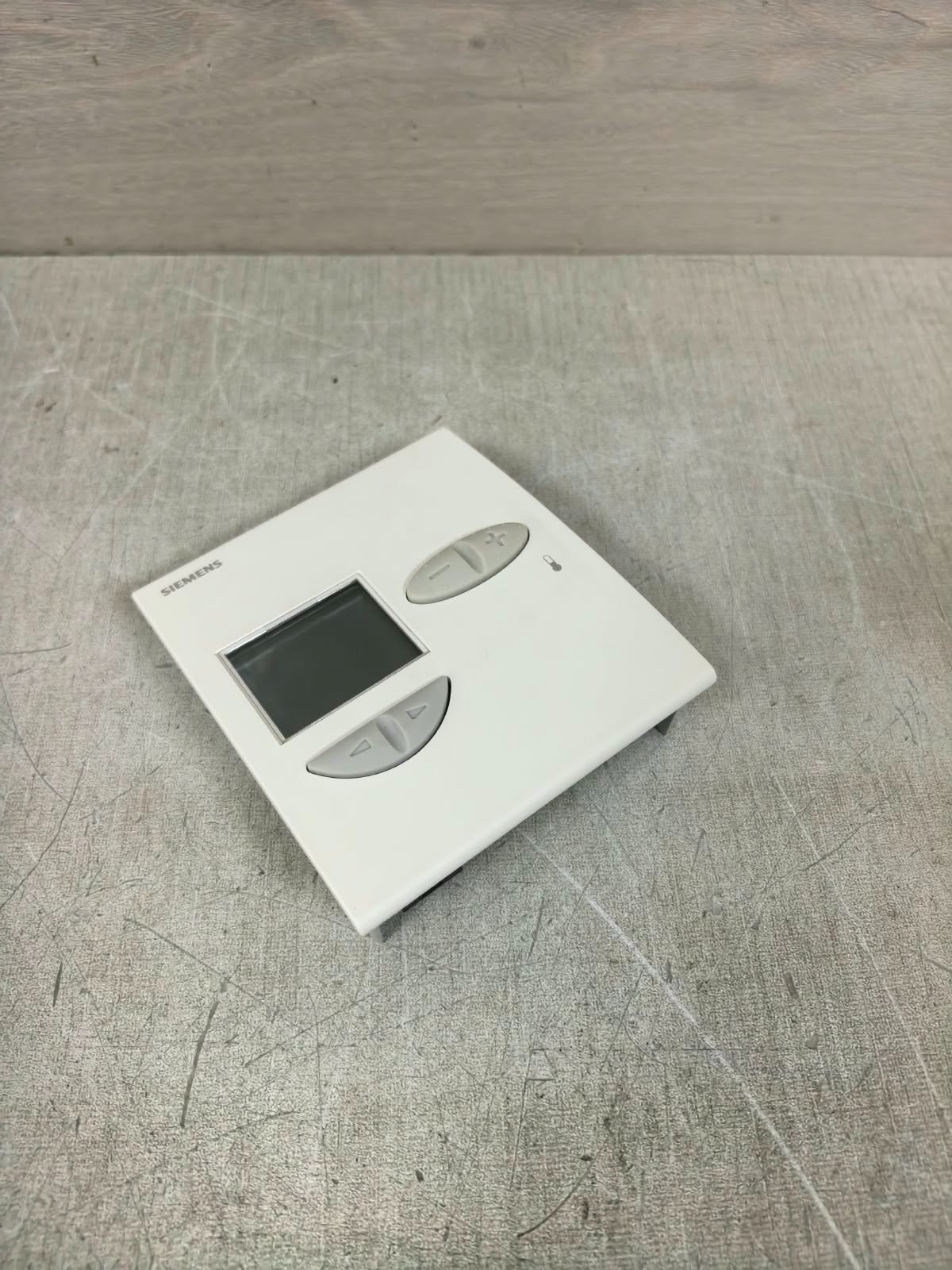 Siemens QAX34.1 SIEMENS QAX34.1 ROOM UNIT SENSOR 24V 4