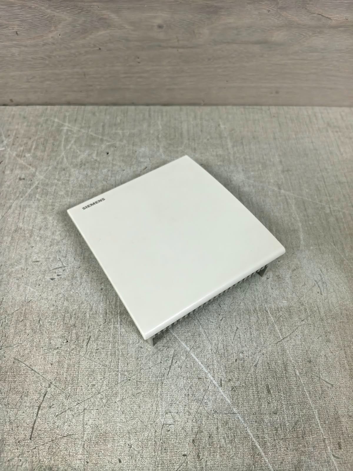 Siemens QPA2000 SIEMENS QPA2000 ROOM AIR QUALITY SENSOR 24V 4