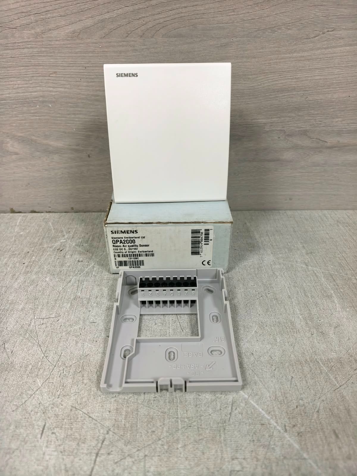 Siemens QPA2000 SIEMENS QPA2000 ROOM AIR QUALITY SENSOR 24V 1