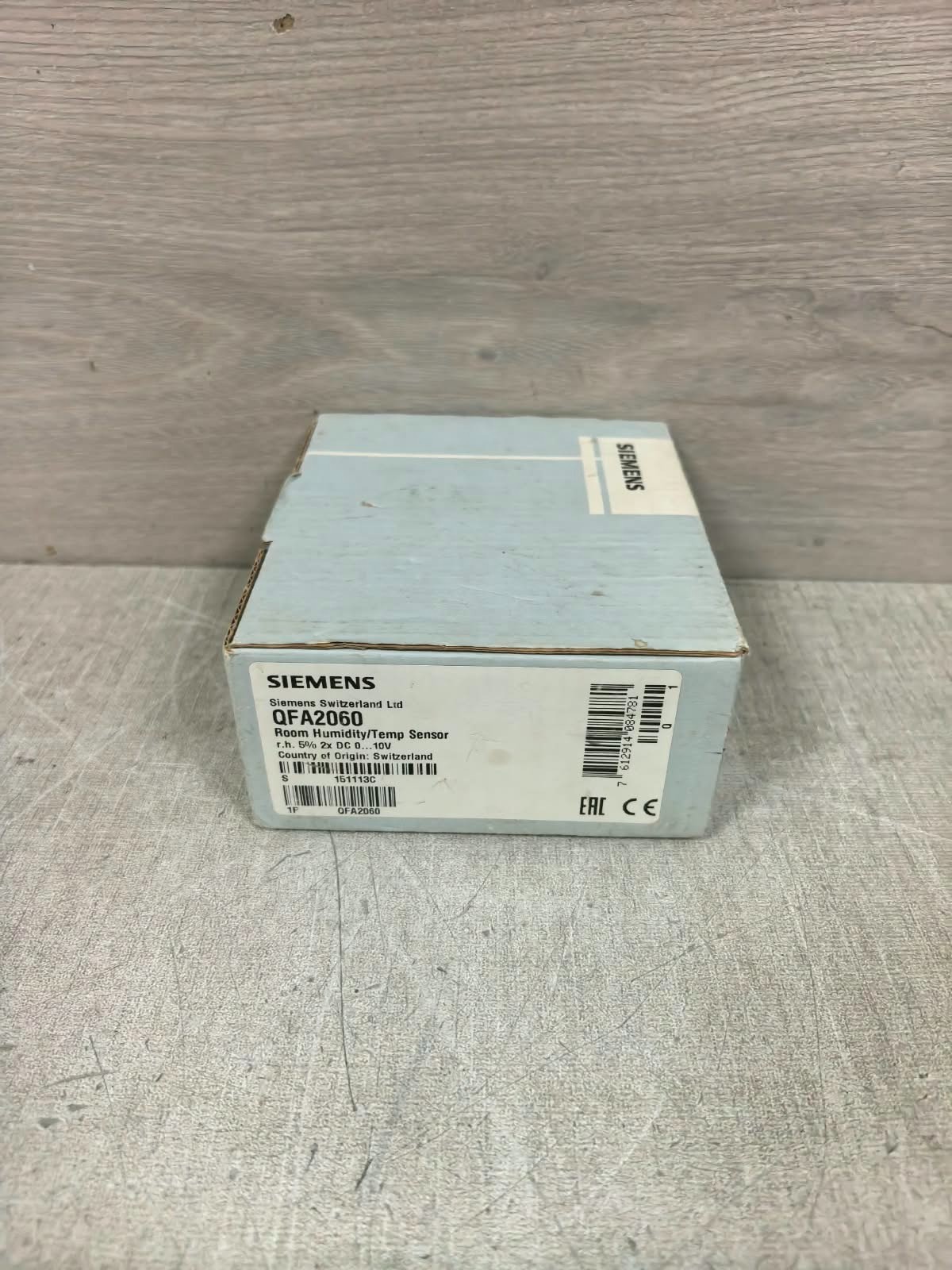 Siemens QAA24 SIEMENS QAA24 TEMPERATURE SENSOR 24V 10