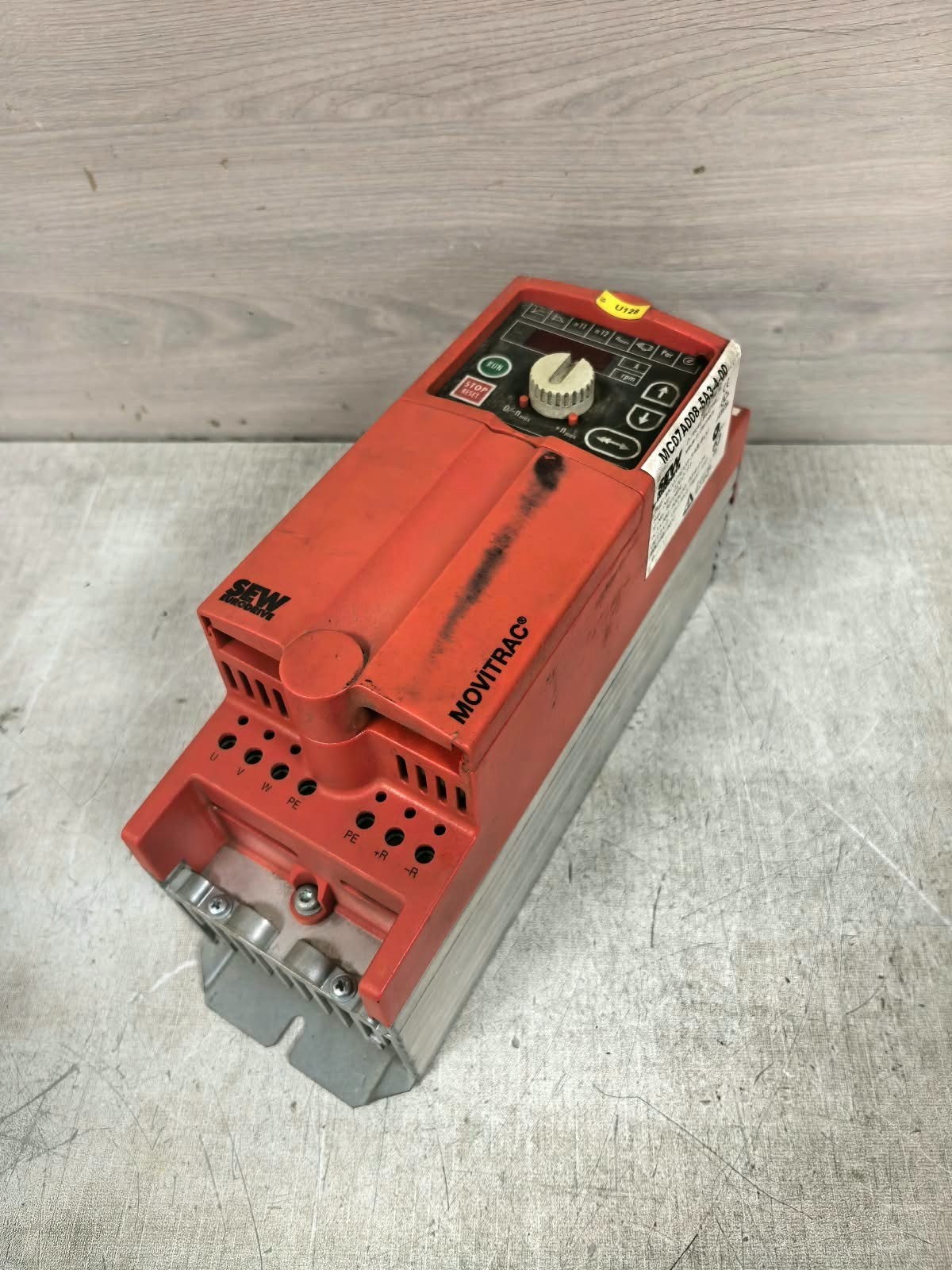 SEW EURODRIVE MC07A008-5A3-4-00 SEW EURODRIVE MC07A008-5A3-4-00 INVERTER DRIVER 5