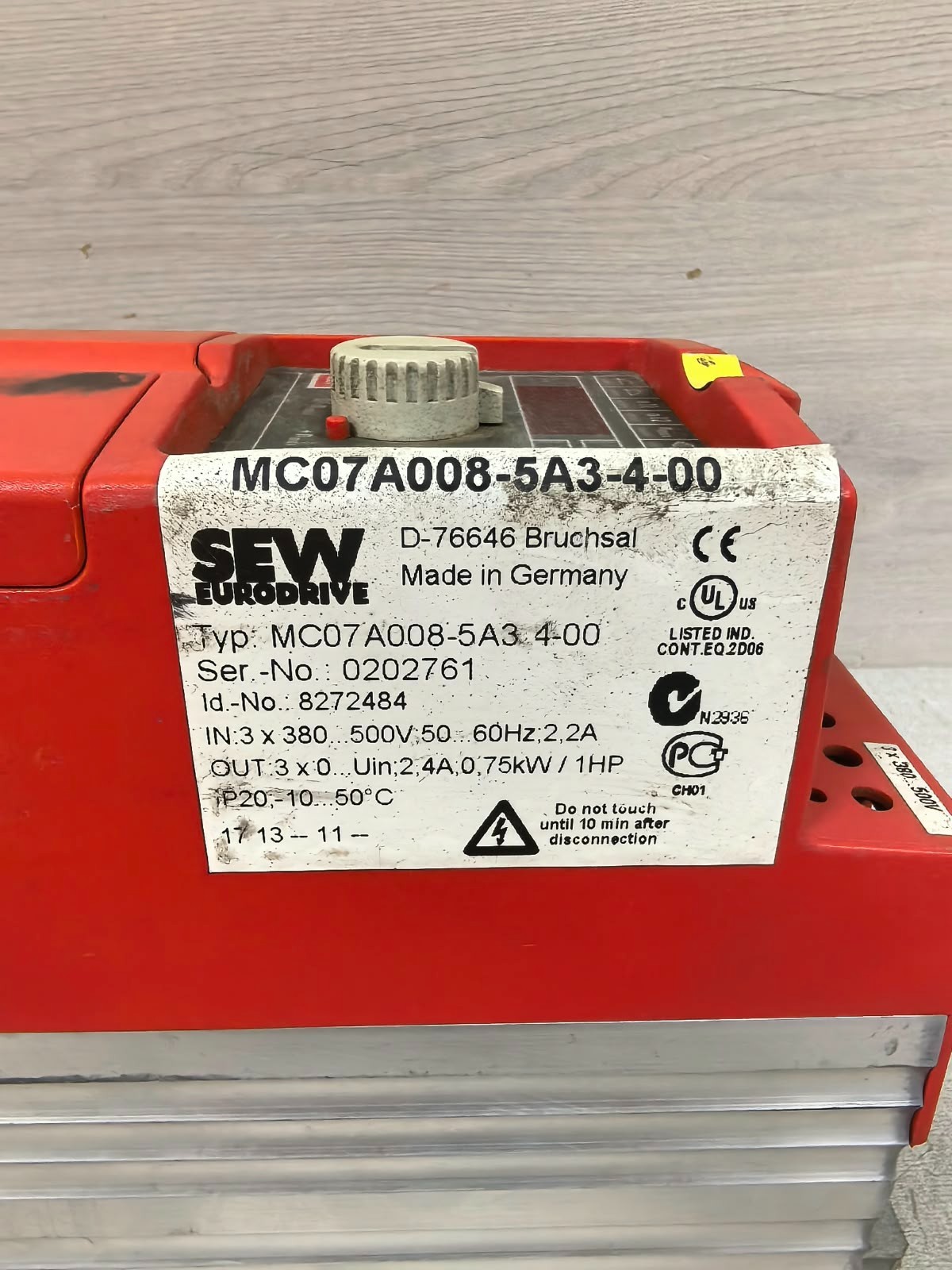 SEW EURODRIVE MC07A008-5A3-4-00 SEW EURODRIVE MC07A008-5A3-4-00 INVERTER DRIVER 7