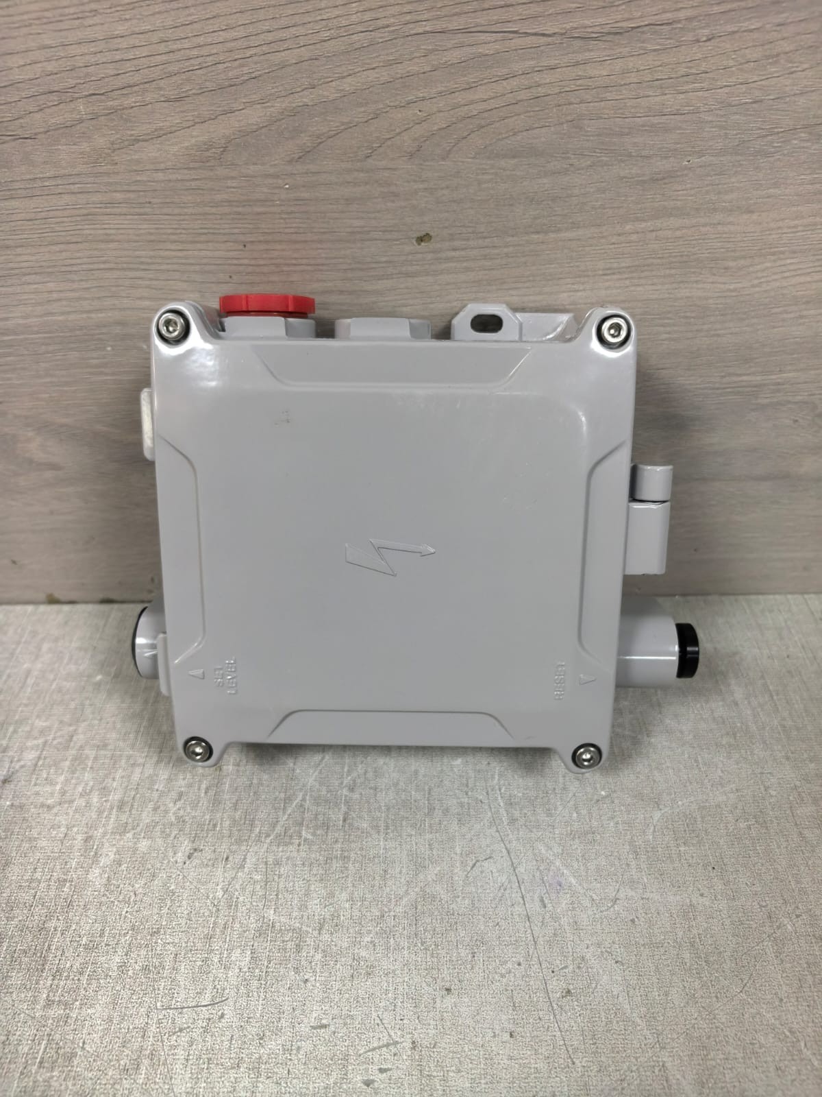 WEATHERPROOF 3171MR SPCO SILVER WEATHERPROOF 3171MR SPCO SILVER VIBRATION SWITCH TYPE 8000-000 FFE 2