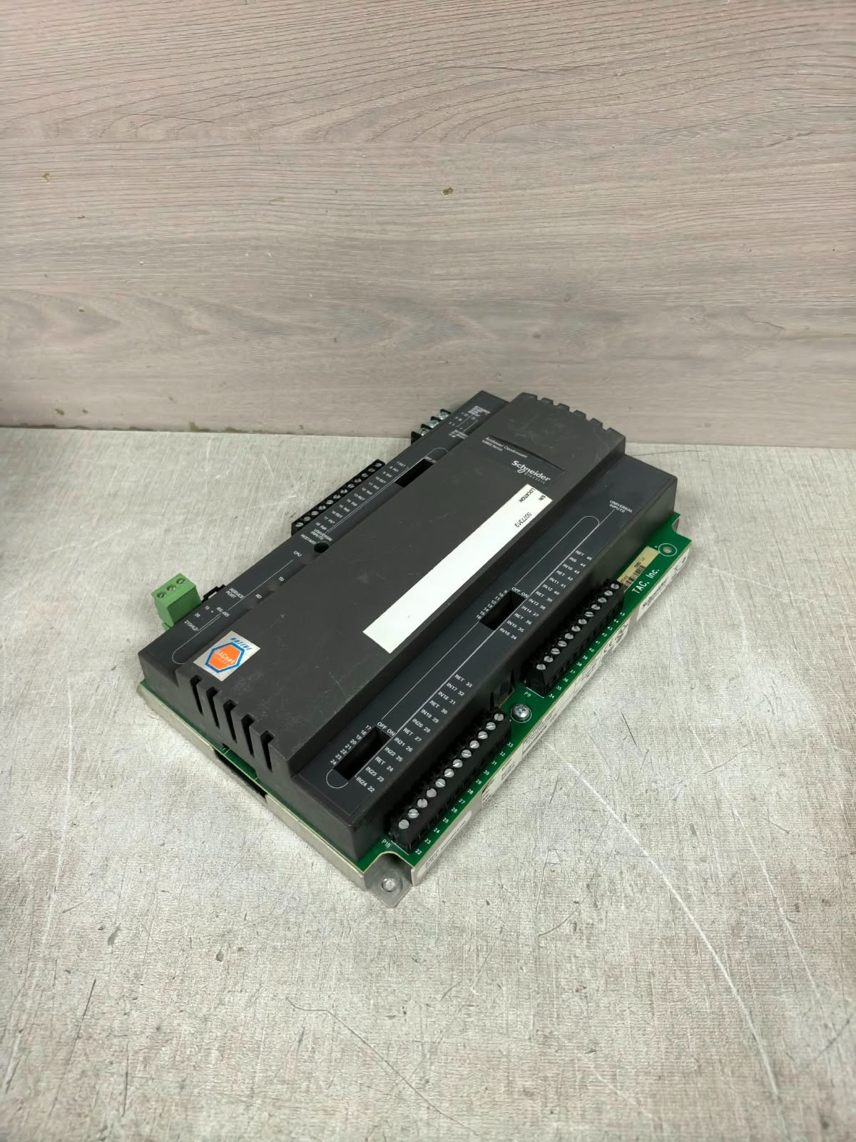 Schneider Electric B3624 SERIES SCHNEIDER ELECTRIC B3600 ANDOVER CONTINUUM B3624 SERIES 24VAC 5