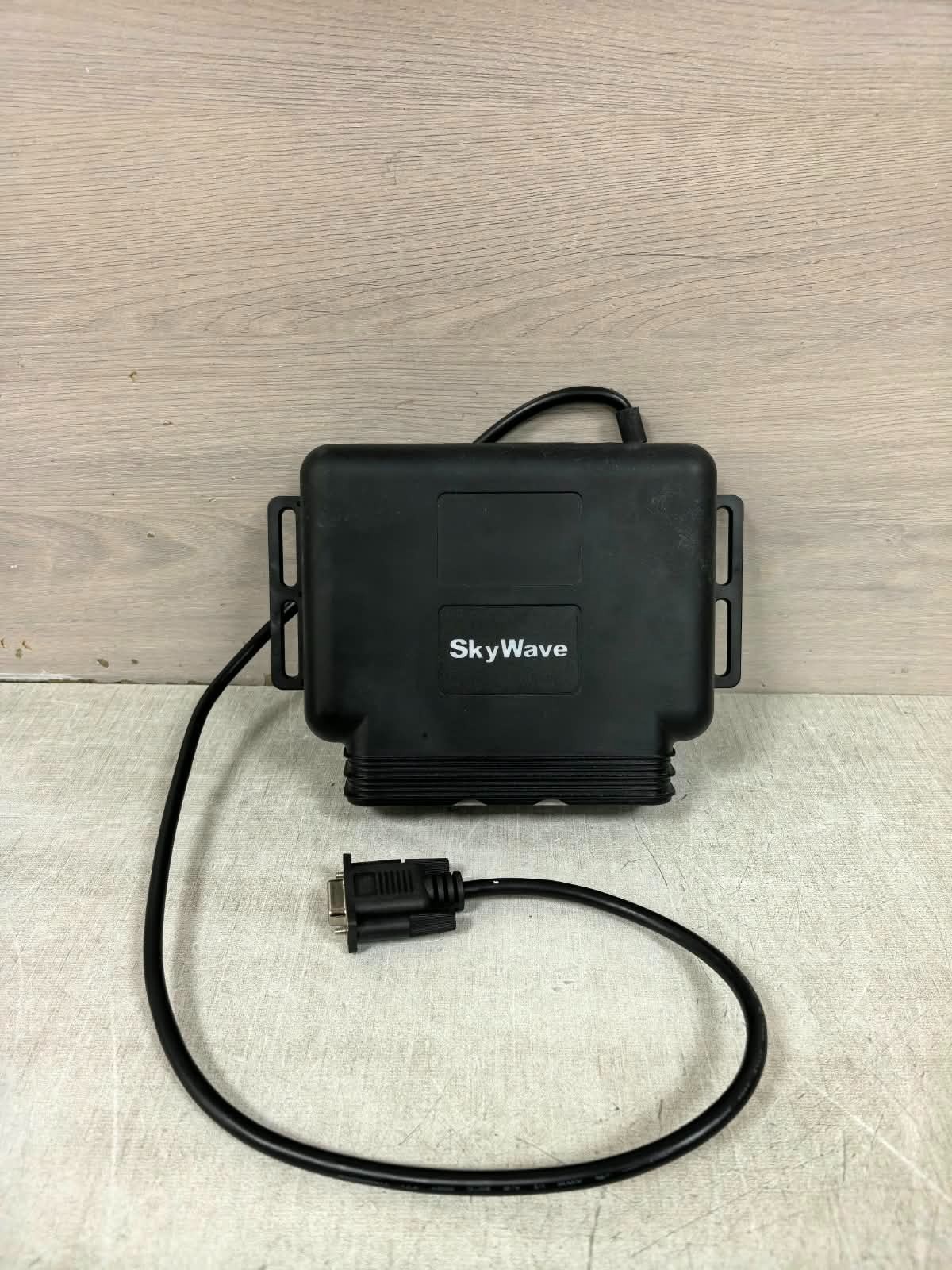 SKYWAVE IDP 700 SKYWAVE IDP 700 SERIES DESKTOP TERMINAL 3