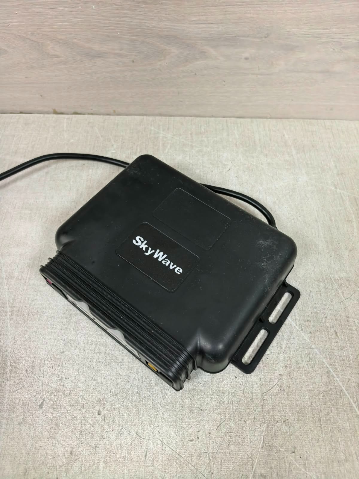 SKYWAVE IDP 700 SKYWAVE IDP 700 SERIES DESKTOP TERMINAL 4